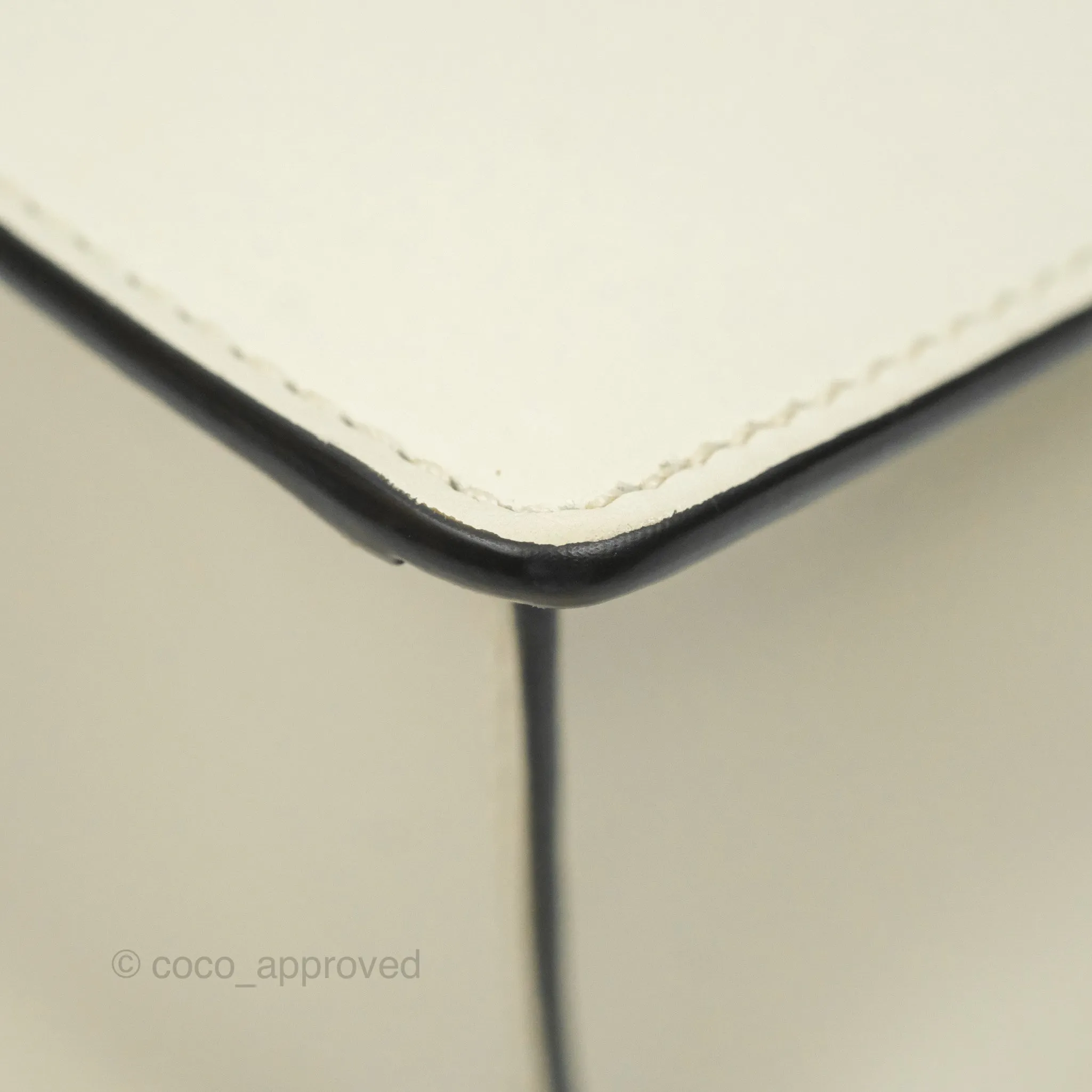 Gucci Mini Sylvie Top Handle White Calfskin Shoulder Bag With Strap
