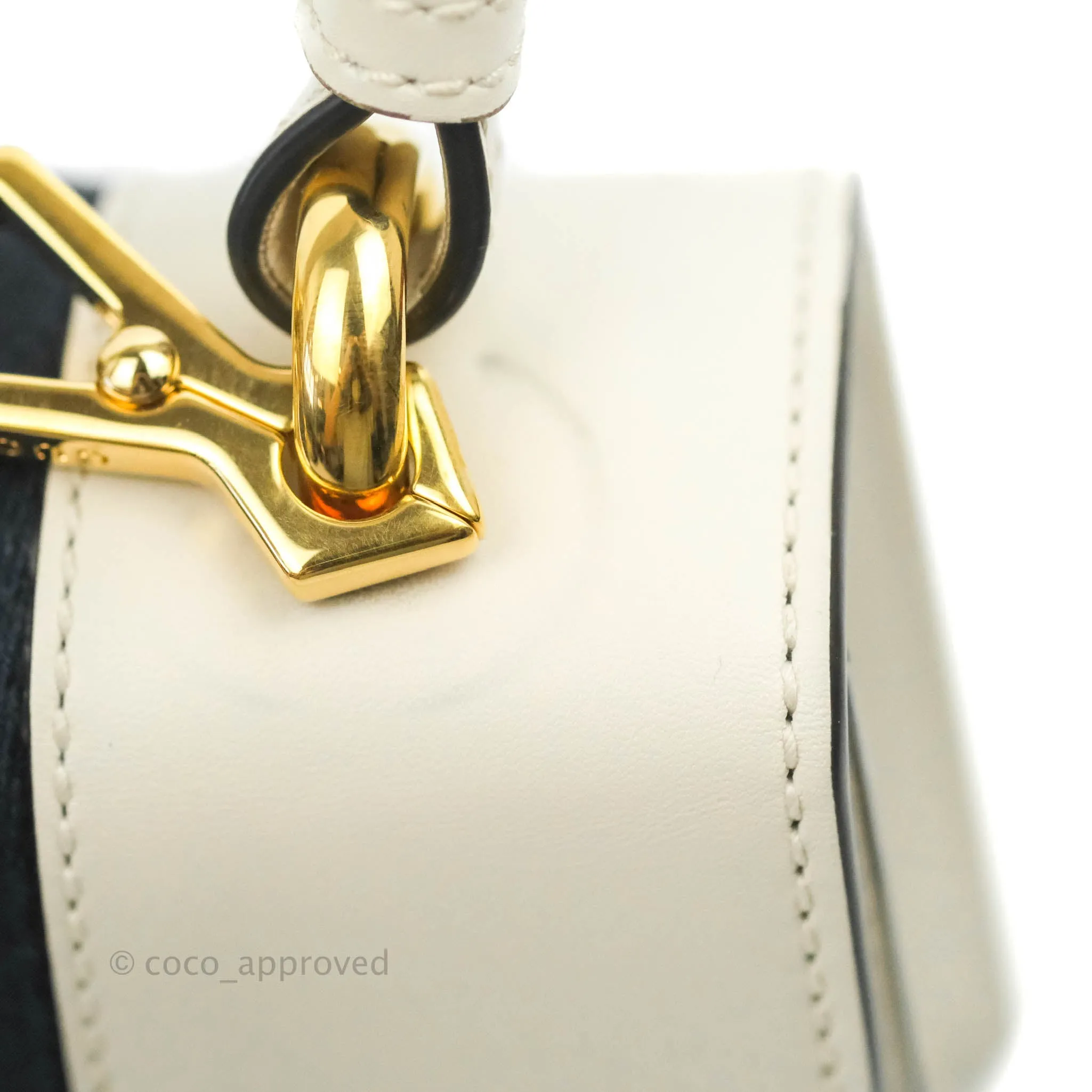 Gucci Mini Sylvie Top Handle White Calfskin Shoulder Bag With Strap