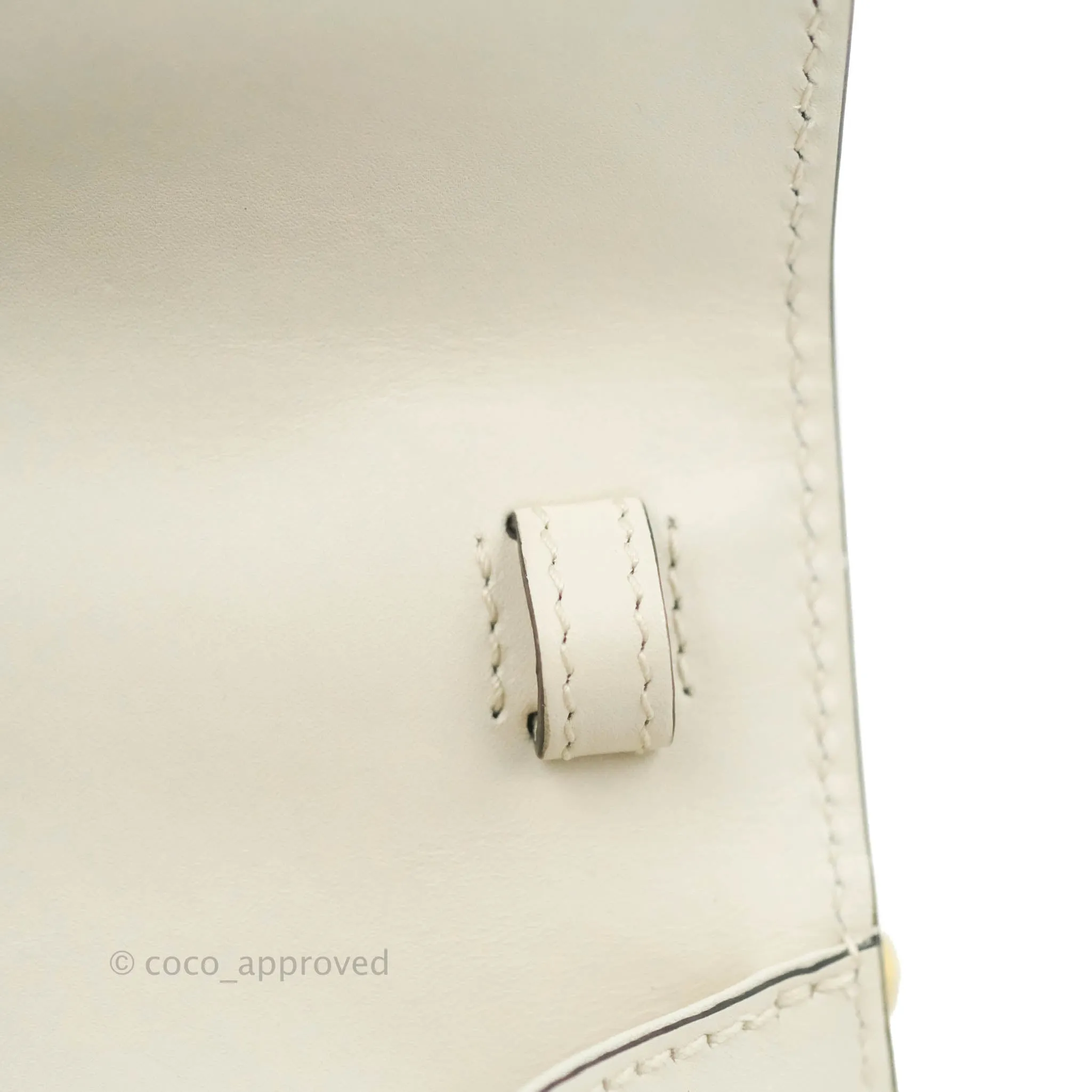Gucci Mini Sylvie Top Handle White Calfskin Shoulder Bag With Strap