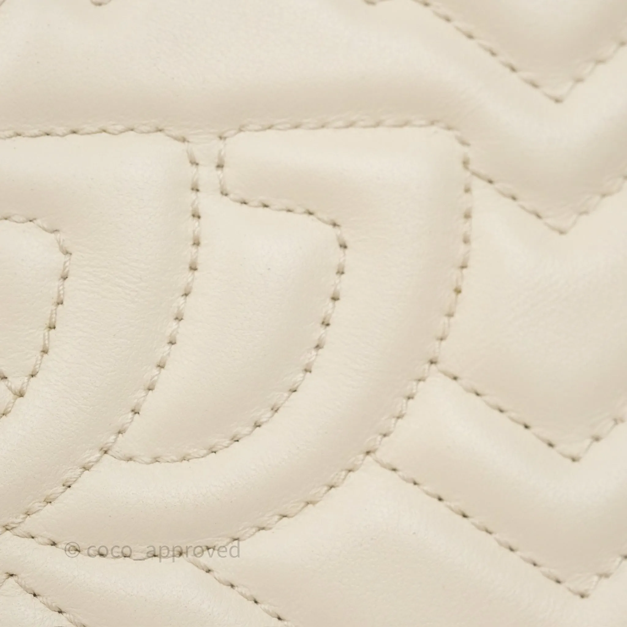 Gucci Small GG Marmont Camera Bag White Calfskin Gold Hardware
