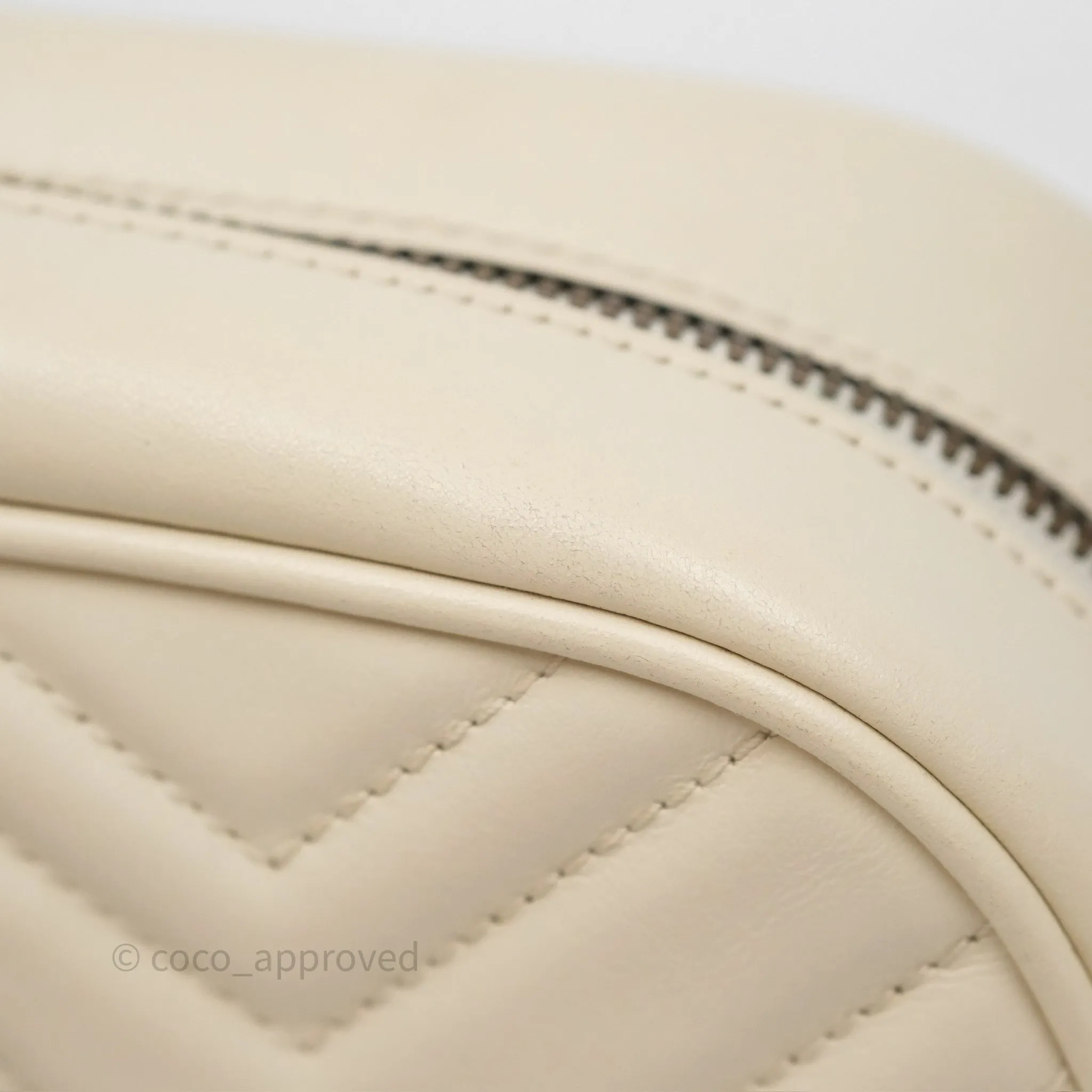 Gucci Small GG Marmont Camera Bag White Calfskin Gold Hardware