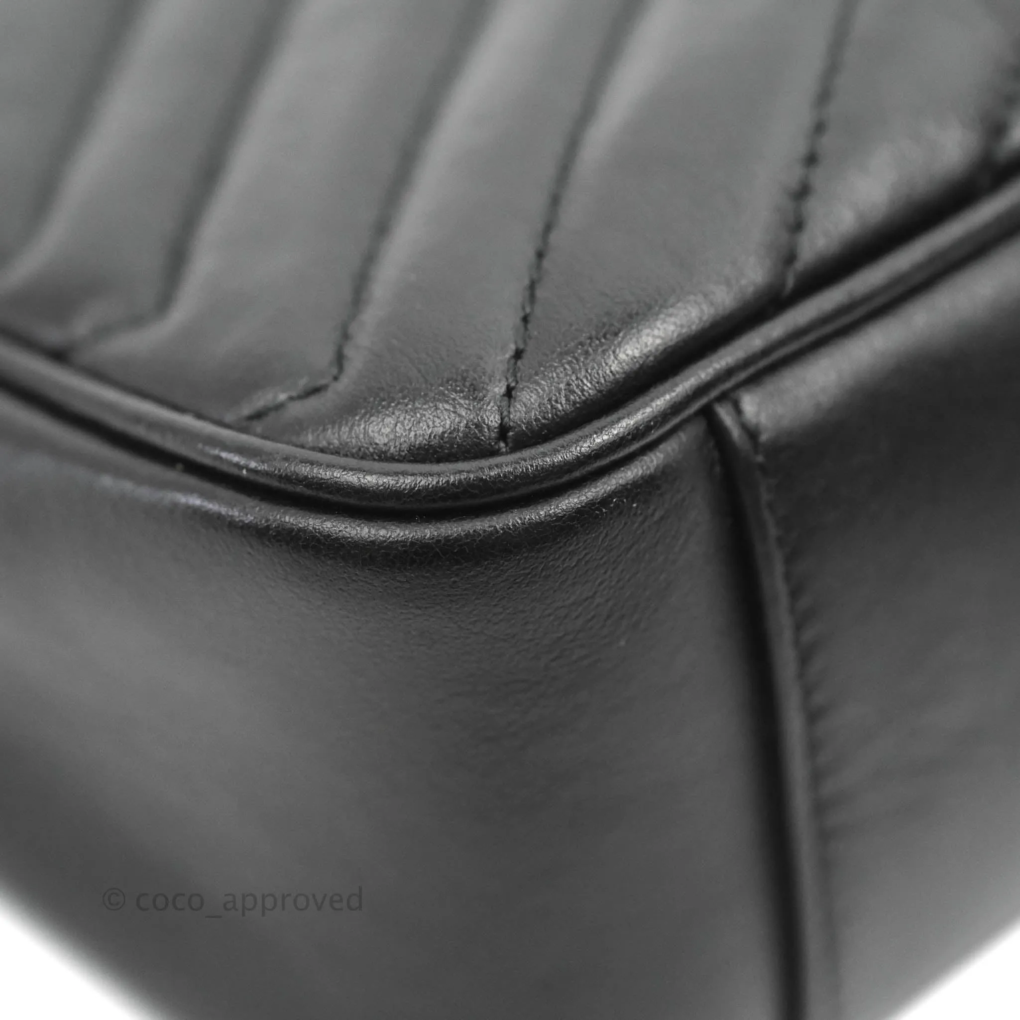 Gucci Small Marmont Black Calfskin Gold Hardware