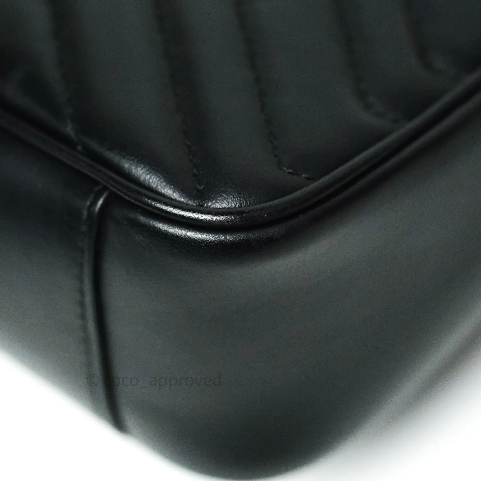 Gucci Small Marmont Black Calfskin Gold Hardware