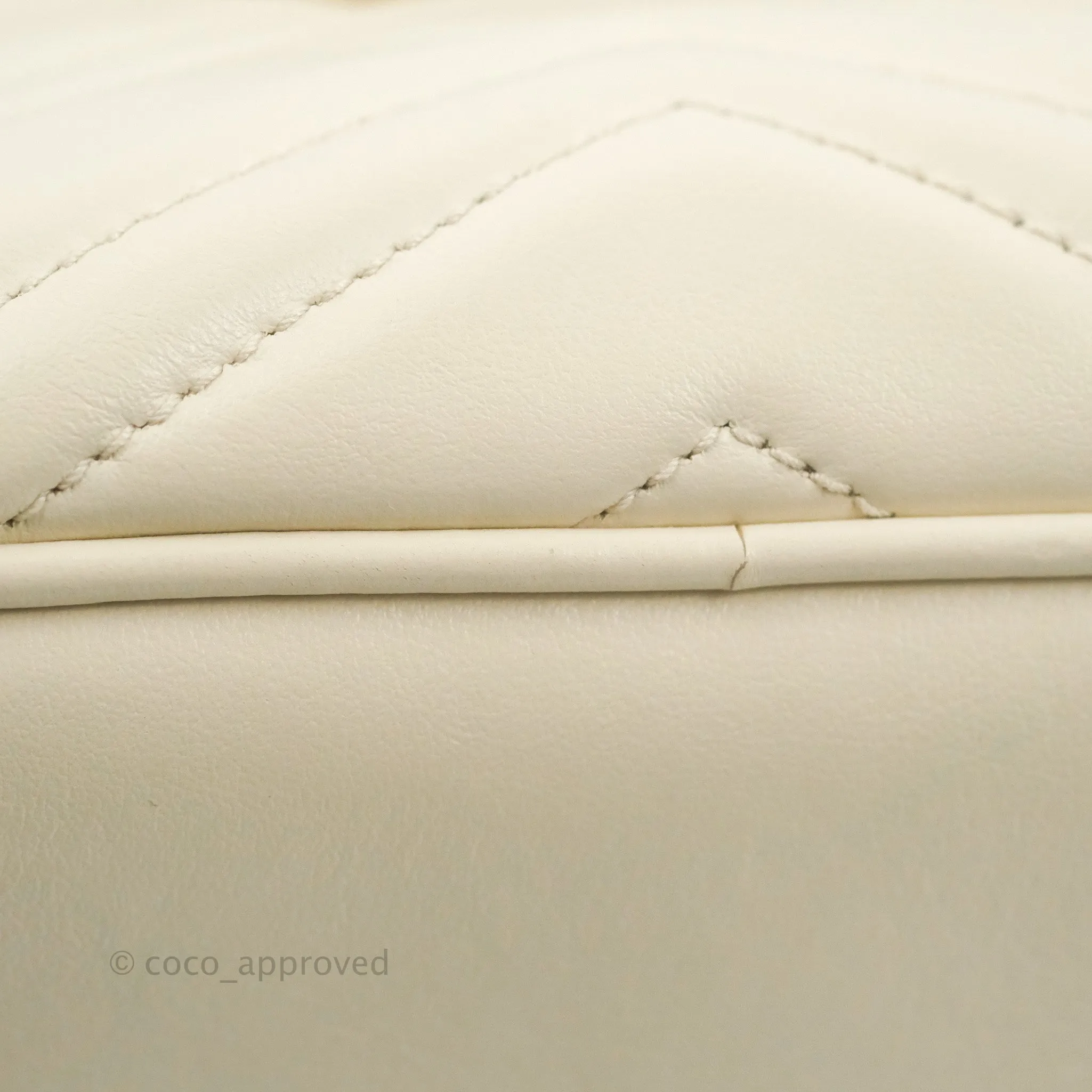 Gucci Small Matelasse GG Marmont Camera Bag White Calfskin Gold Hardware