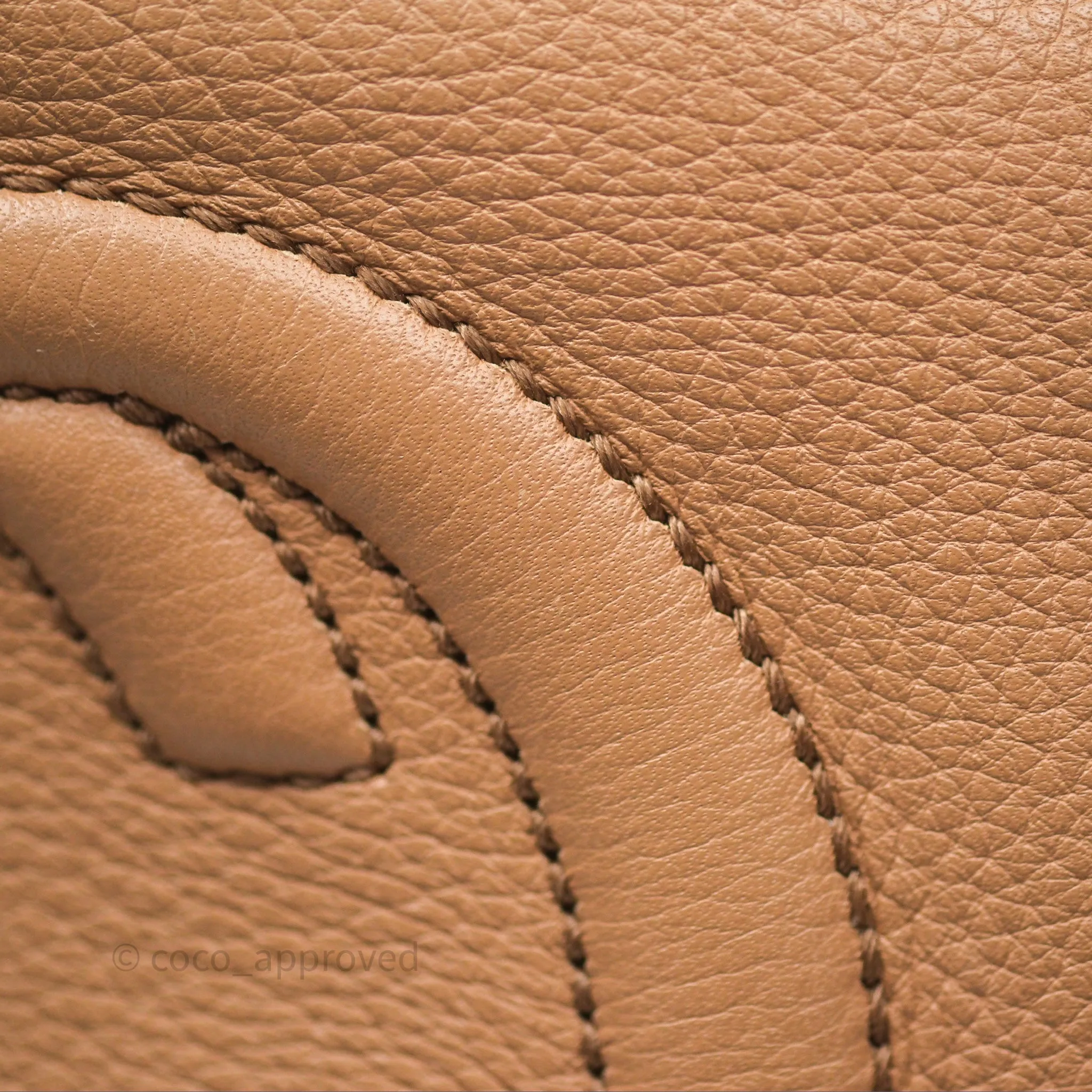 Gucci Small Soho Disco Bag Calfskin Beige