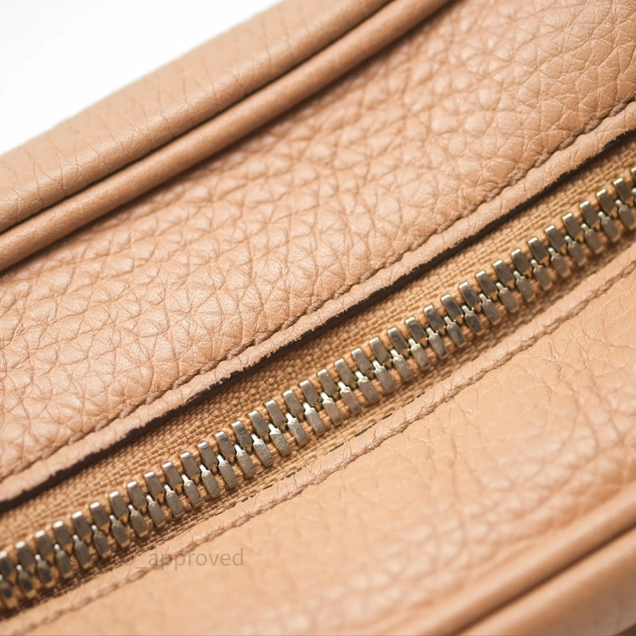 Gucci Small Soho Disco Bag Calfskin Beige