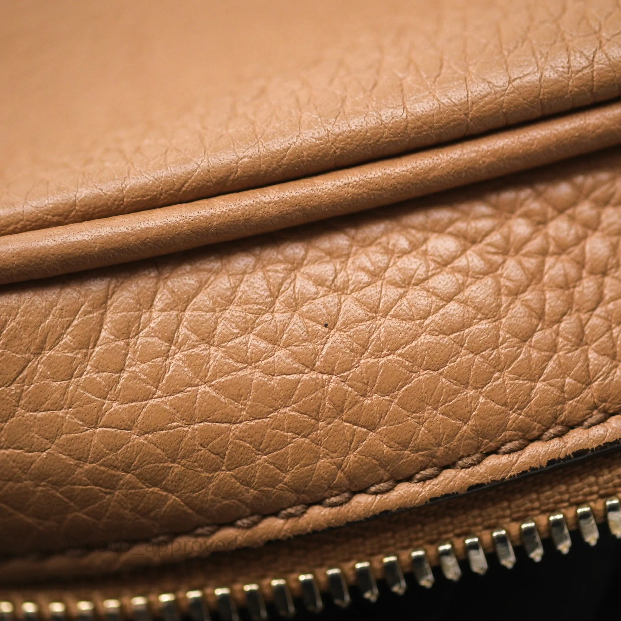 Gucci Small Soho Disco Bag Calfskin Beige