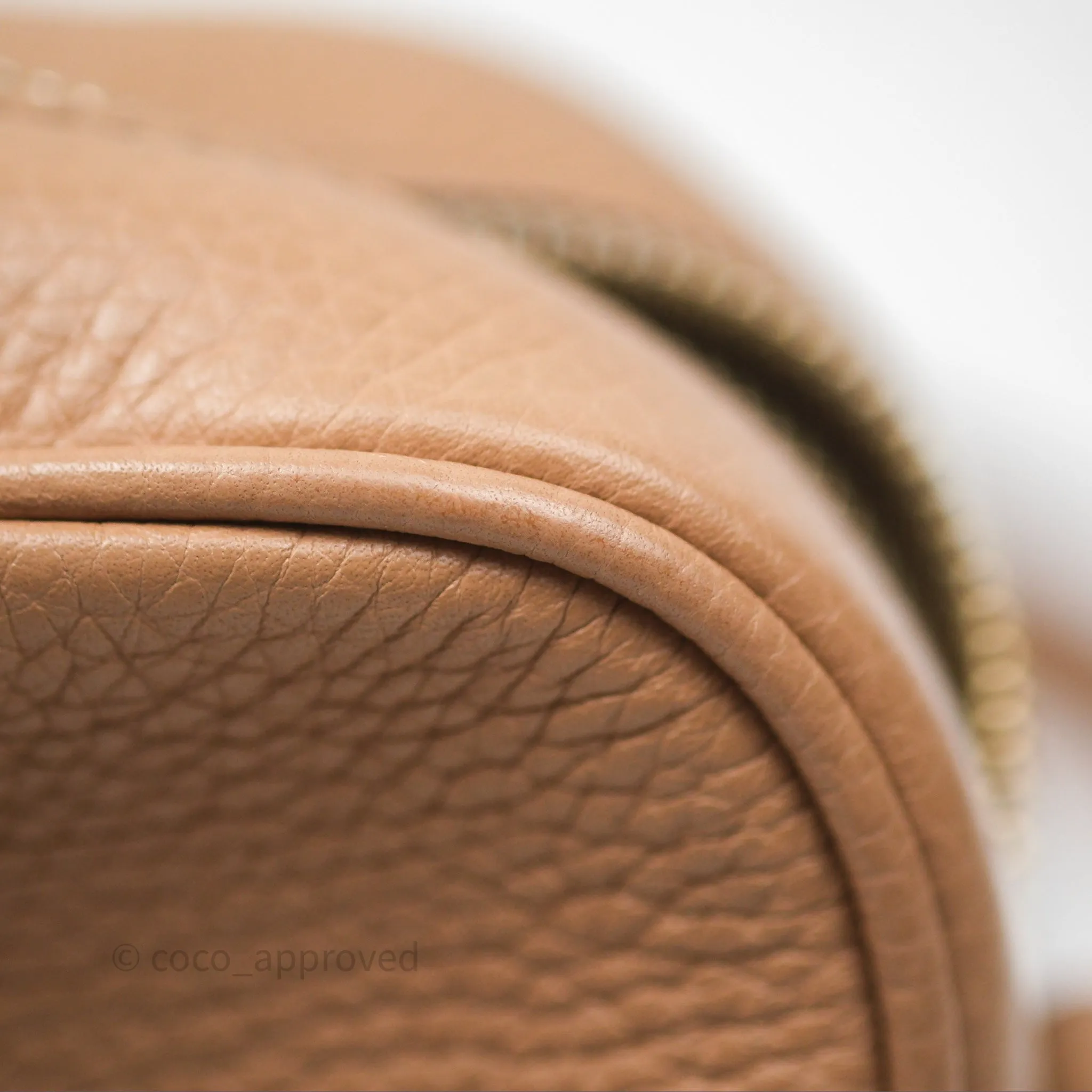Gucci Small Soho Disco Bag Calfskin Beige