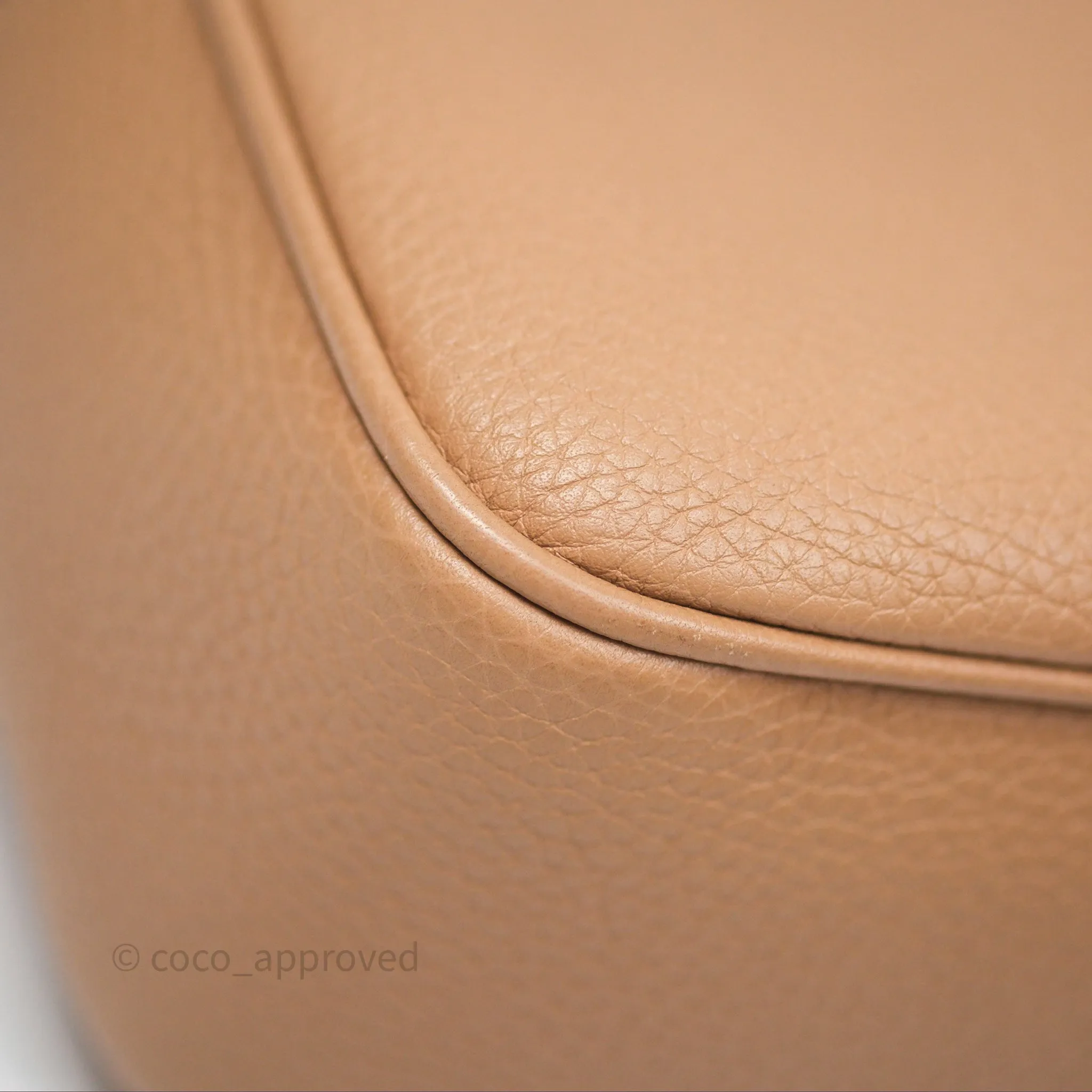 Gucci Small Soho Disco Bag Calfskin Beige