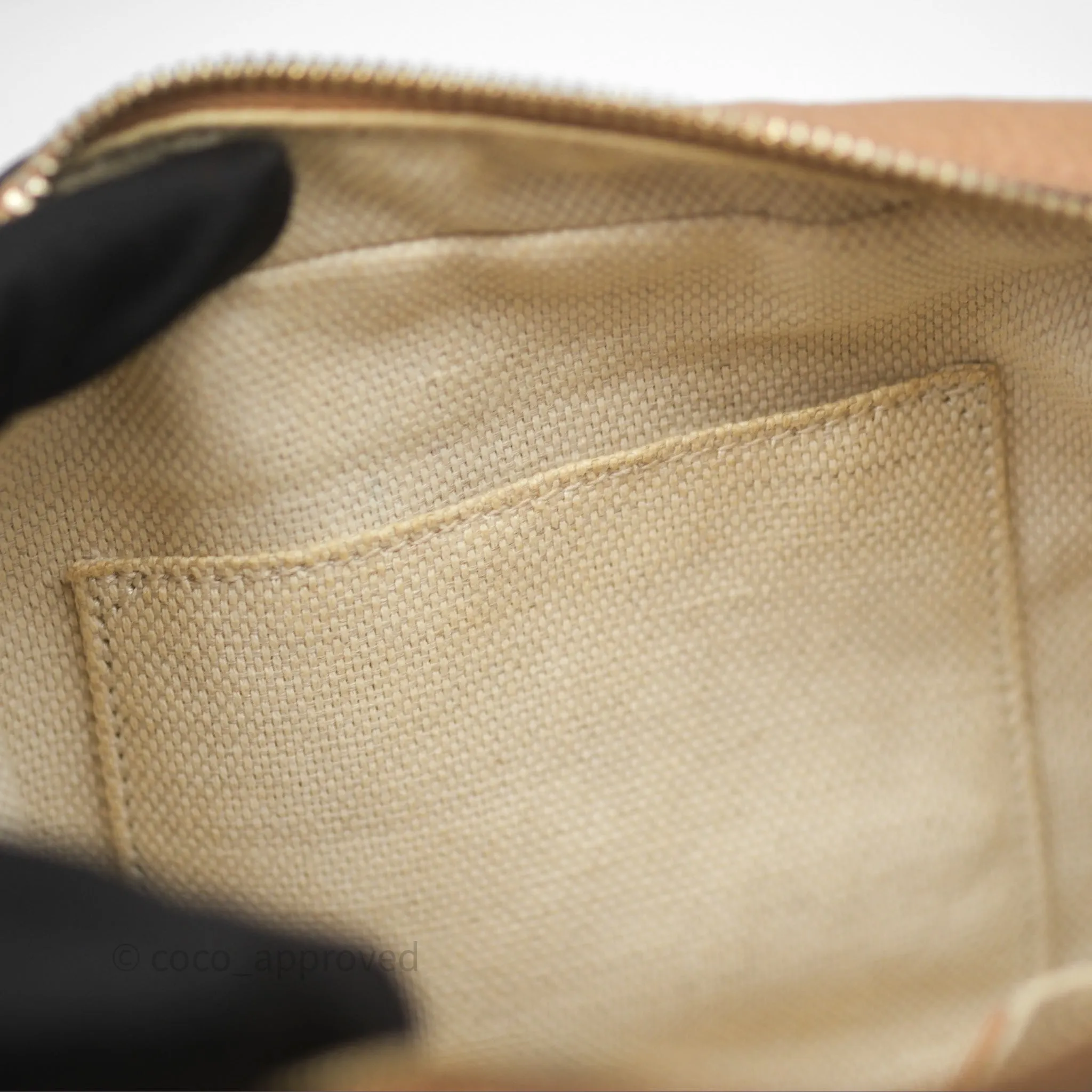 Gucci Small Soho Disco Bag Calfskin Beige