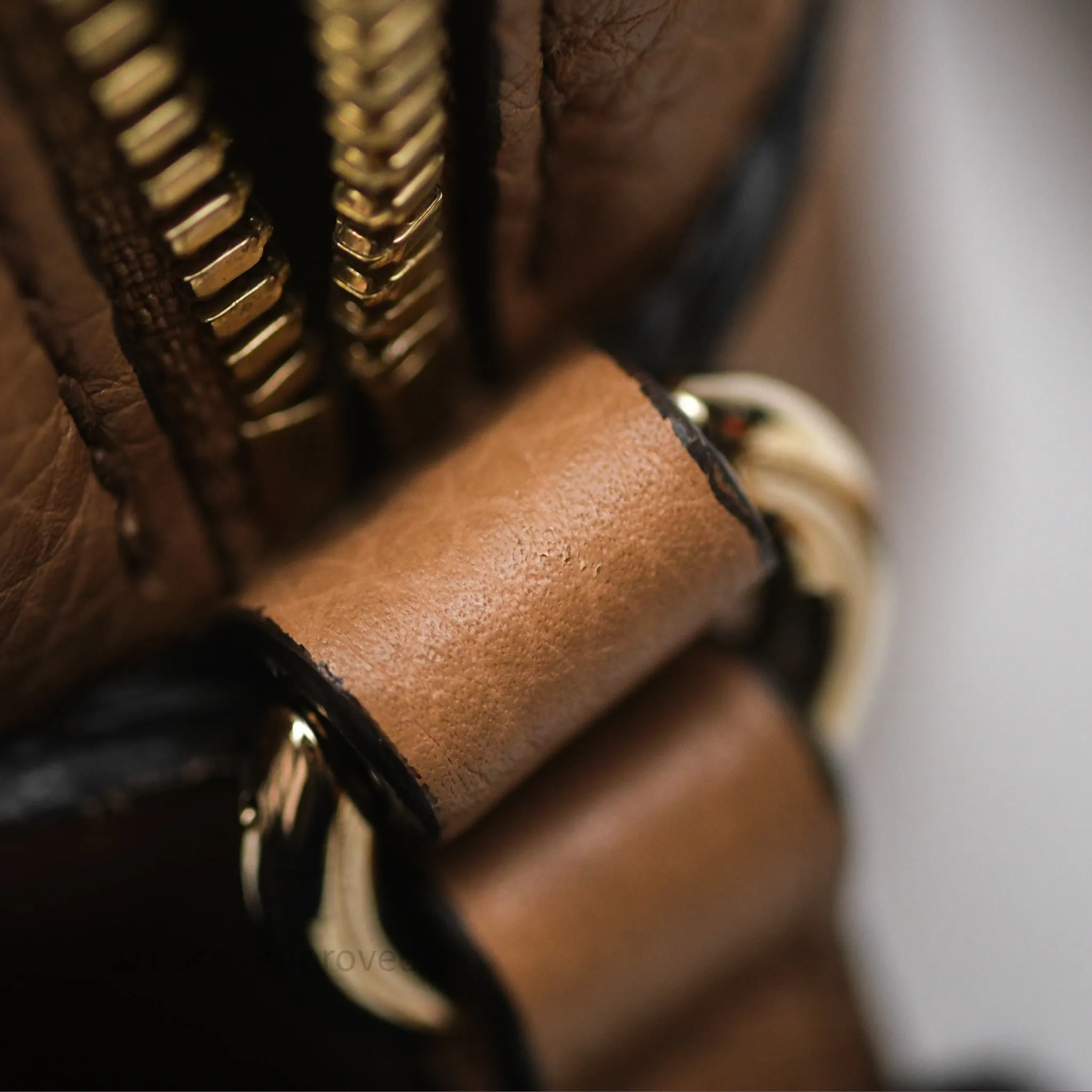 Gucci Small Soho Disco Bag Calfskin Beige