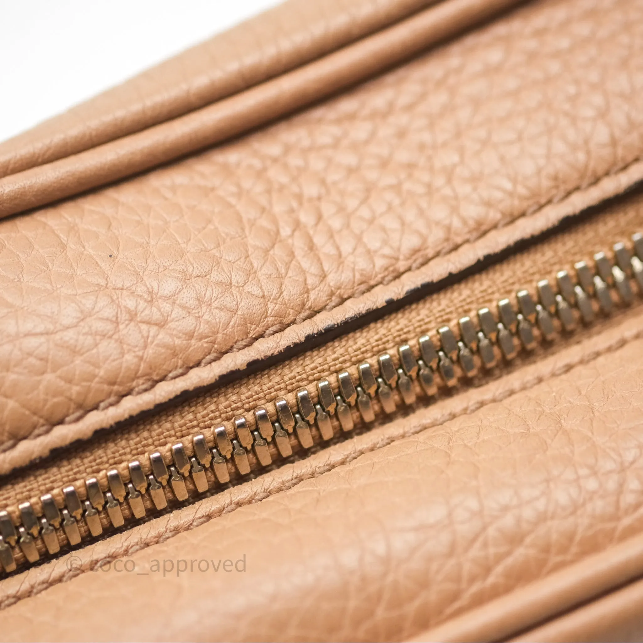 Gucci Small Soho Disco Bag Calfskin Beige