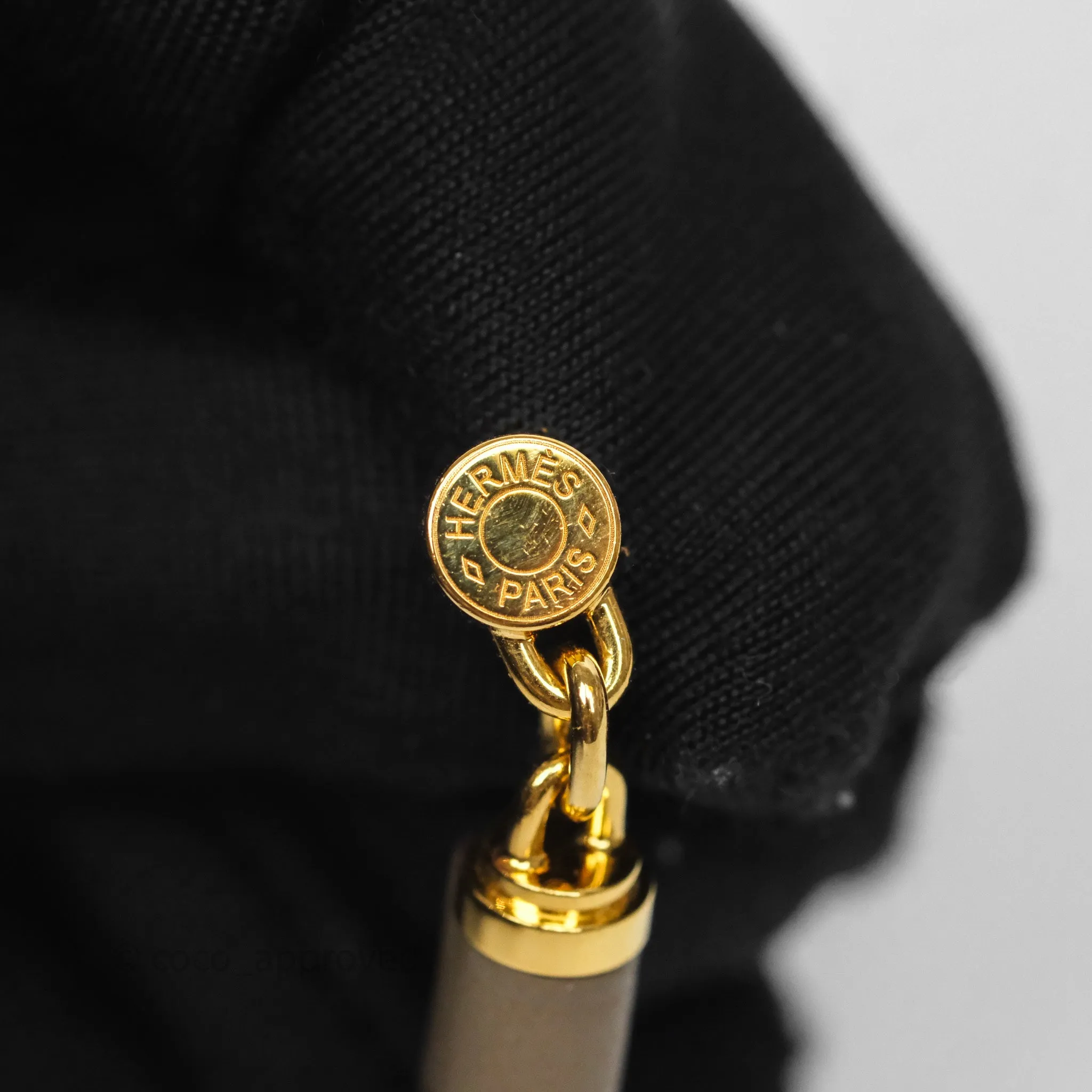 Hermes Charniere Earrings Small Model Etoupe 18