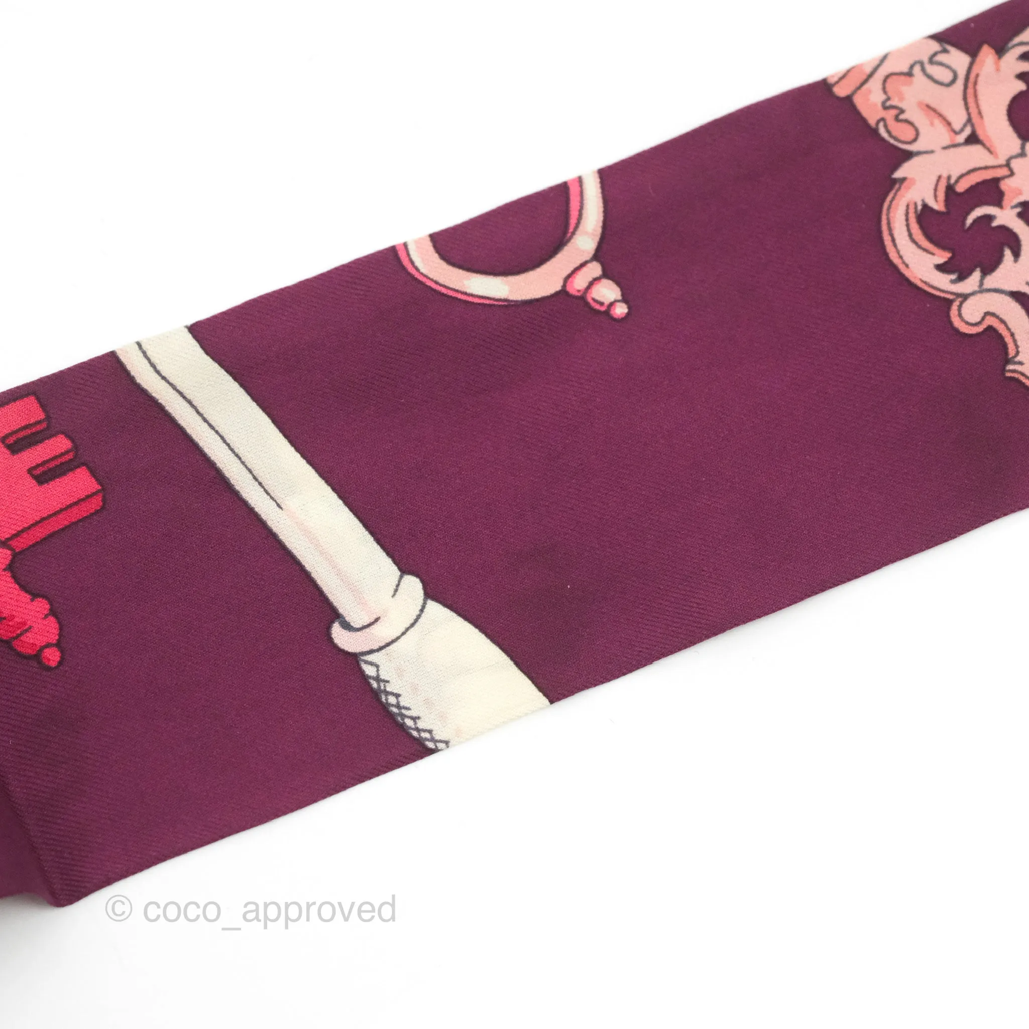 Hermes Les Cles Silk Twilly Bordeaux