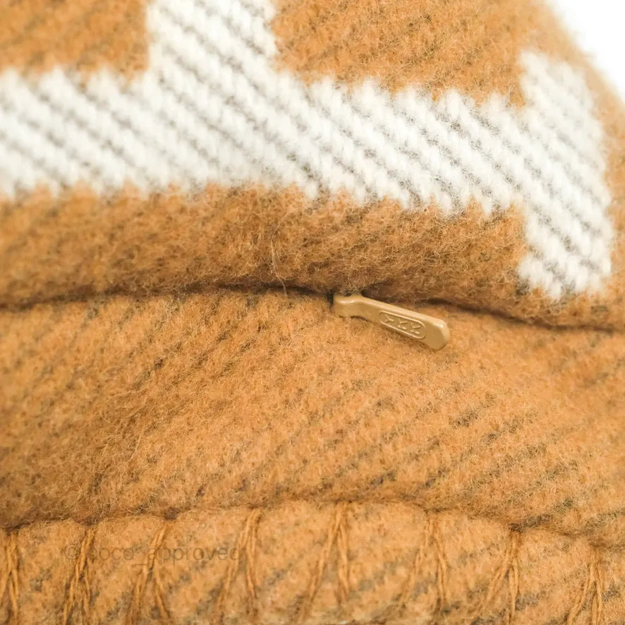 Hermes Small Avalon Pillow cru / Camel