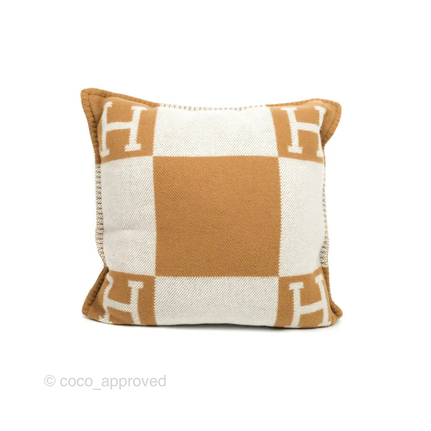 Hermes Small Avalon Pillow cru / Camel
