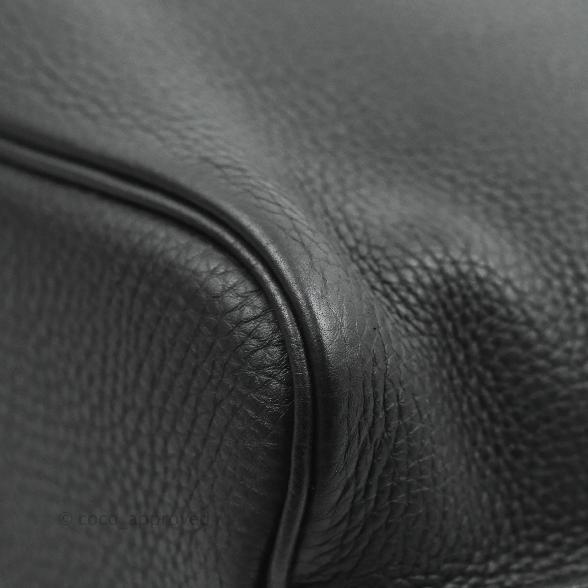Hermes Togo So Kelly 22 Black Gold Hardware