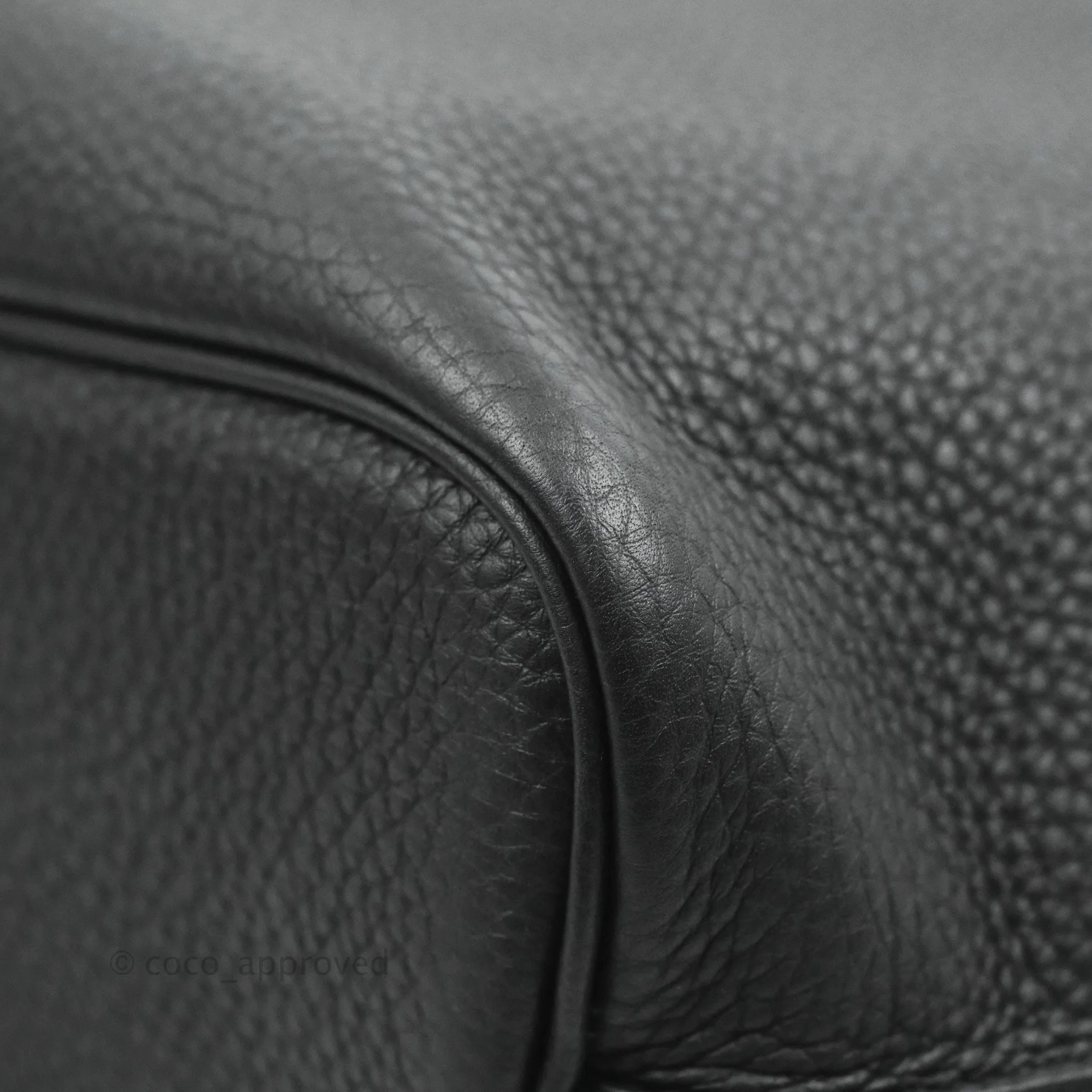 Hermes Togo So Kelly 22 Black Gold Hardware