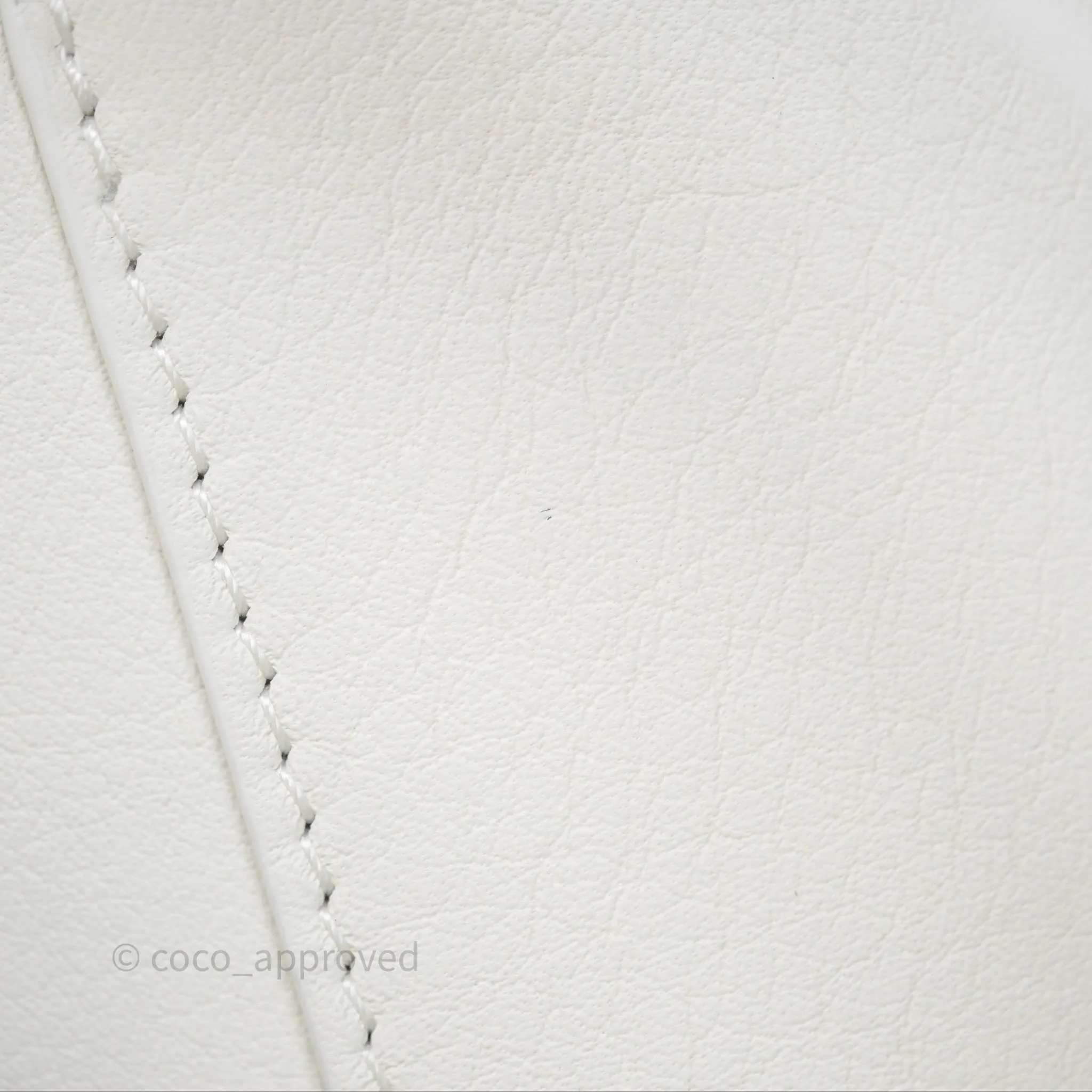 Loewe Dice Pocket in Classic Calfskin White