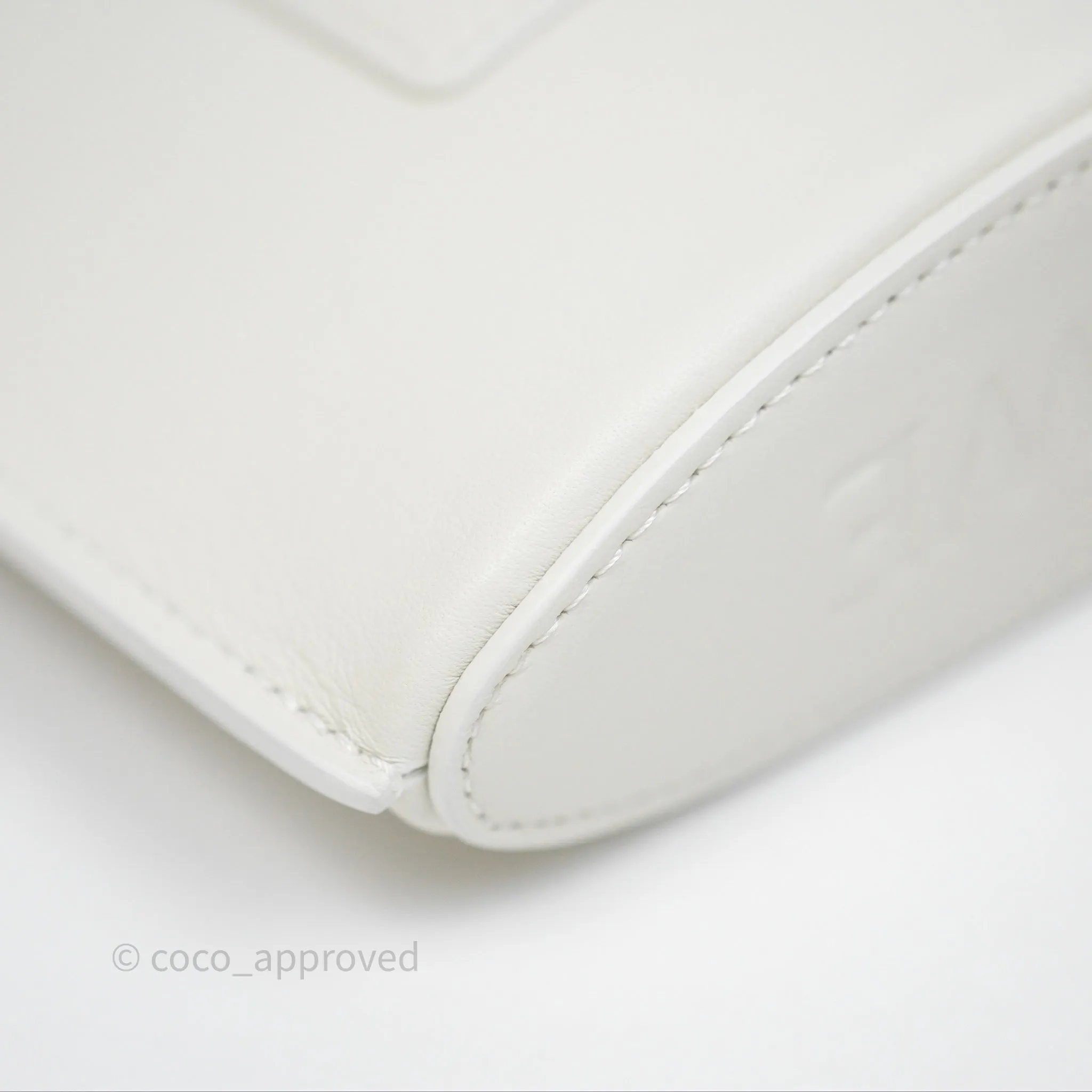 Loewe Dice Pocket in Classic Calfskin White
