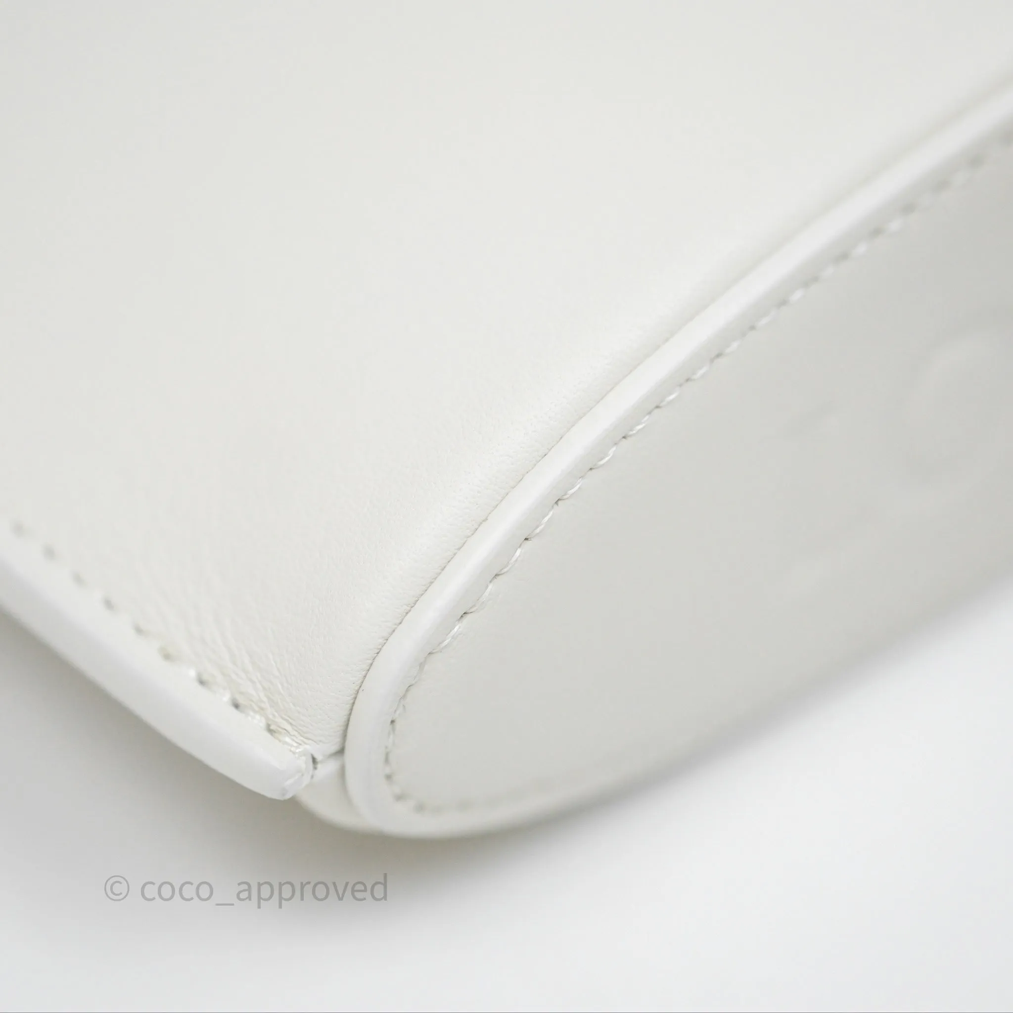 Loewe Dice Pocket in Classic Calfskin White