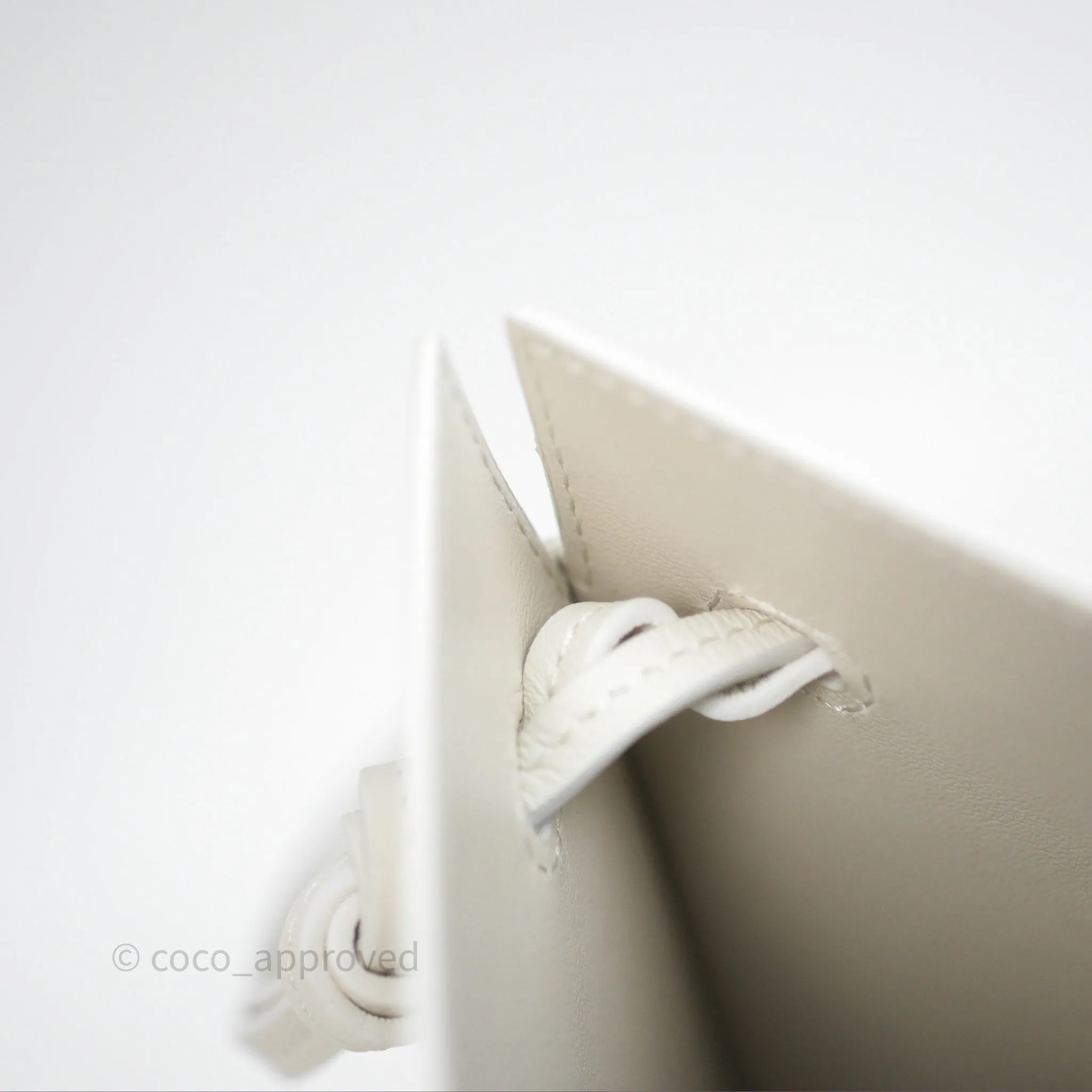 Loewe Dice Pocket in Classic Calfskin White