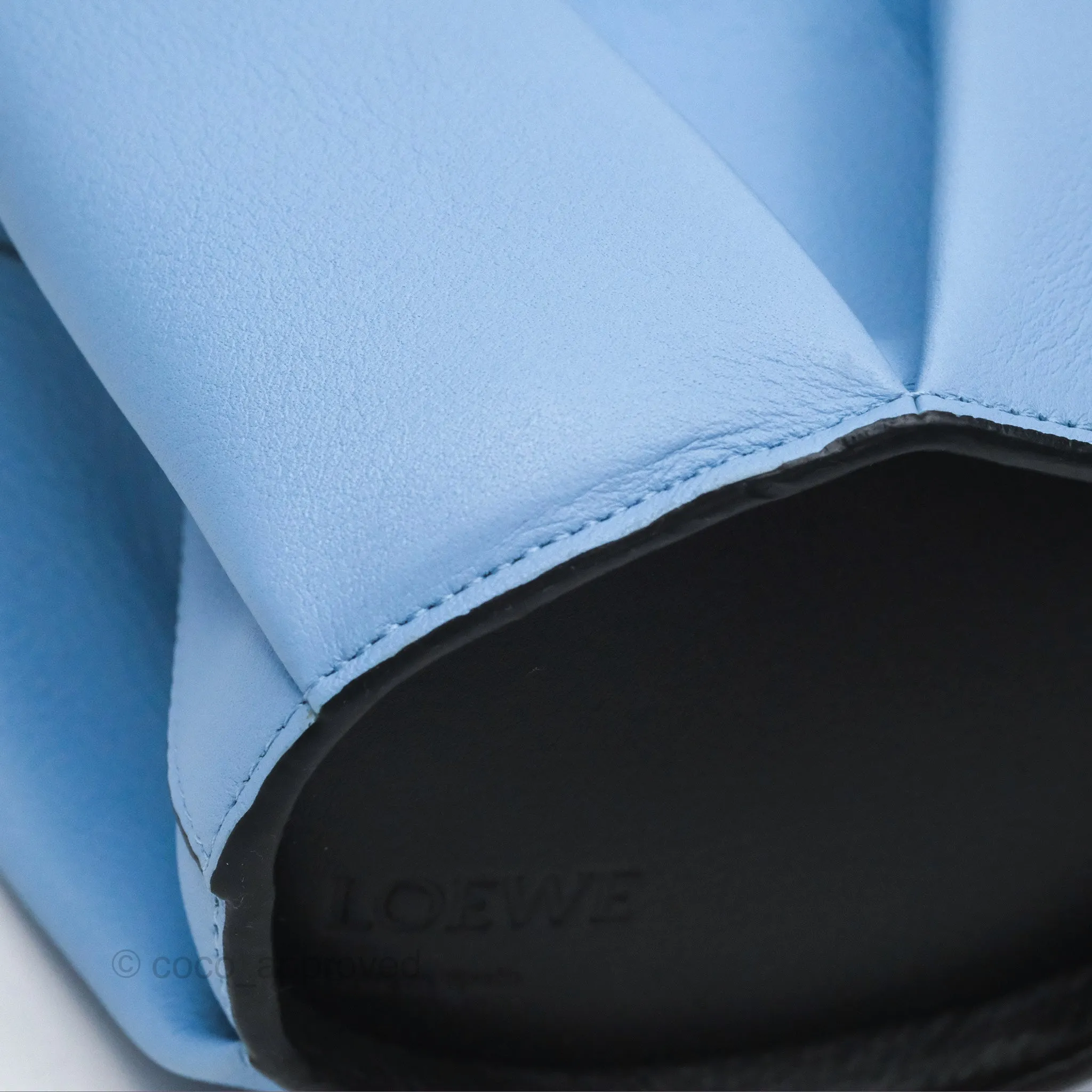 Loewe Elephant Bag In Classic Calfskin Blue