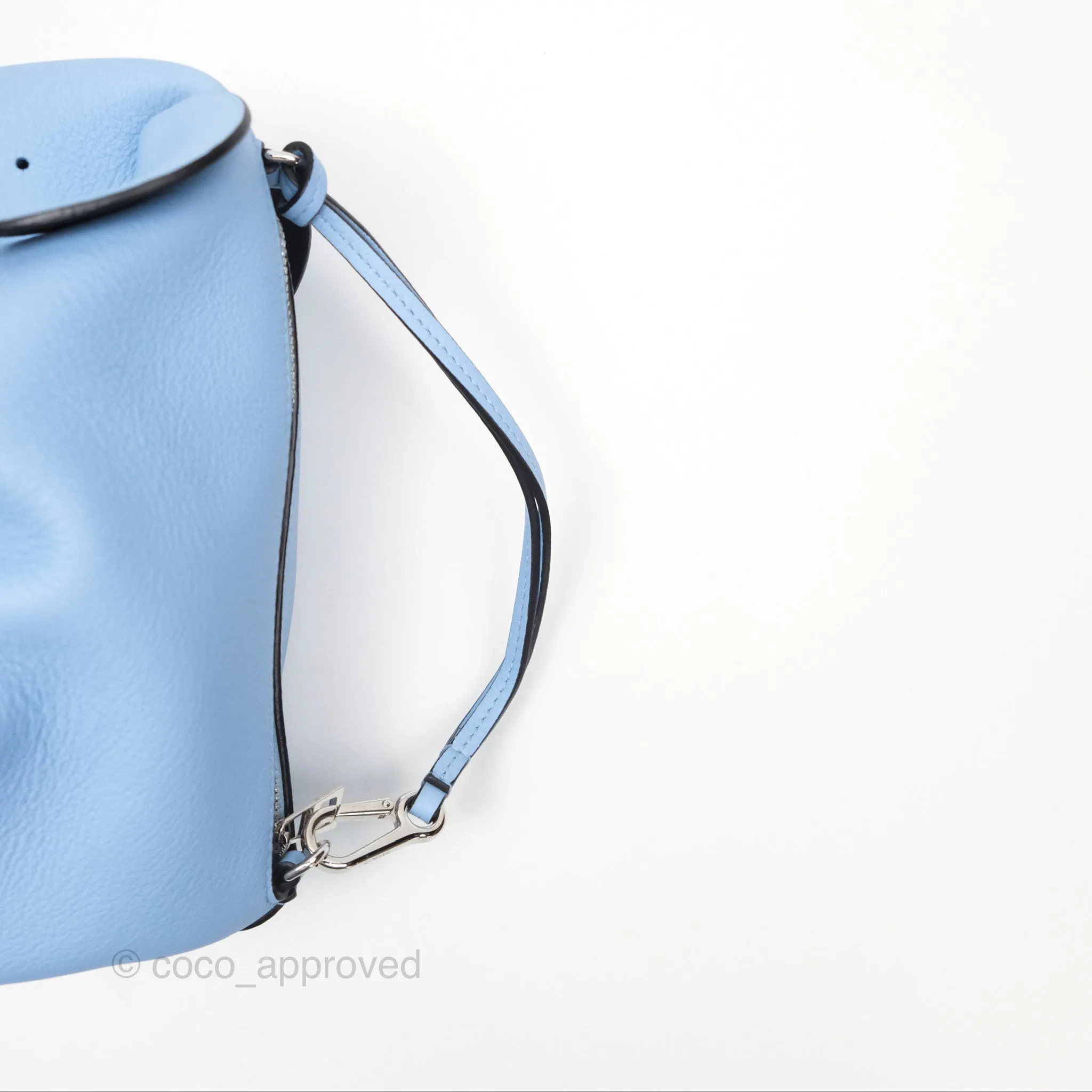 Loewe Elephant Bag In Classic Calfskin Blue