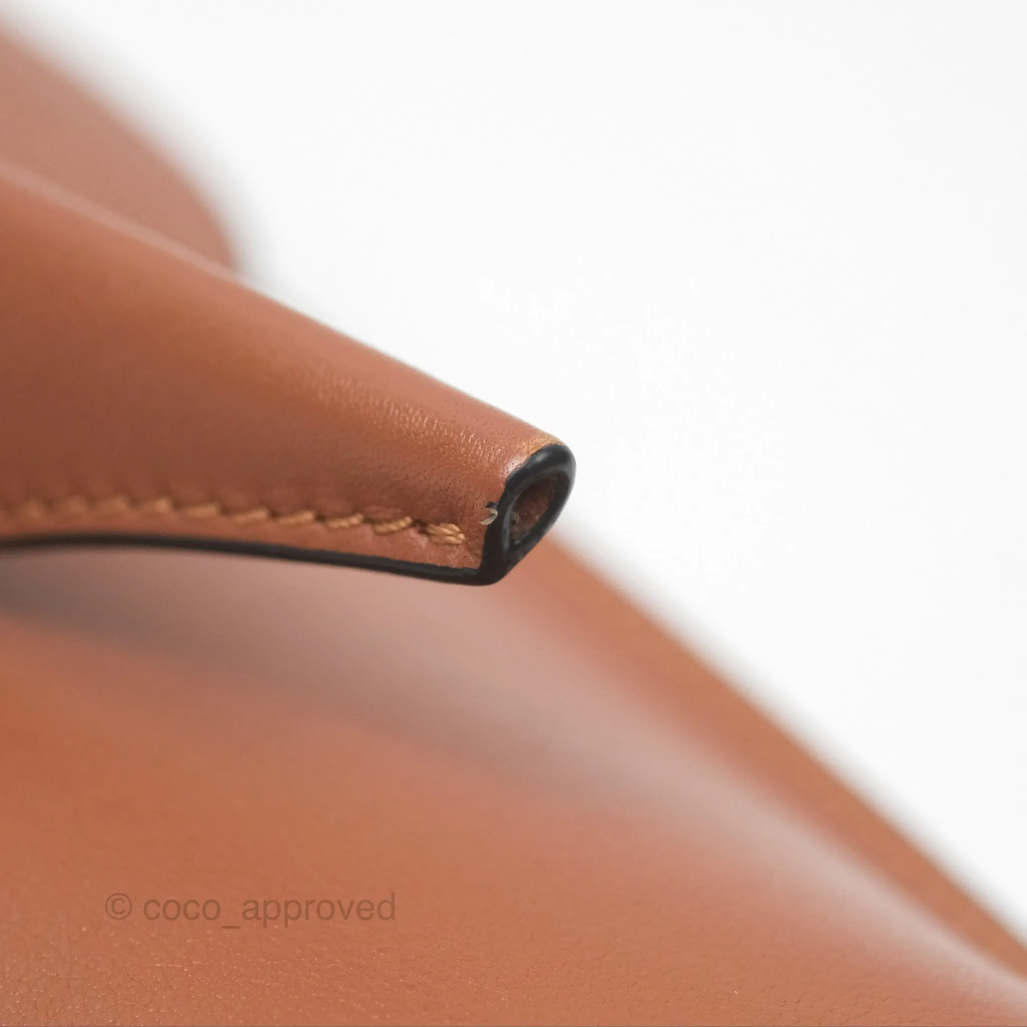 Loewe Elephant Pocket in Classic Calfskin Tan