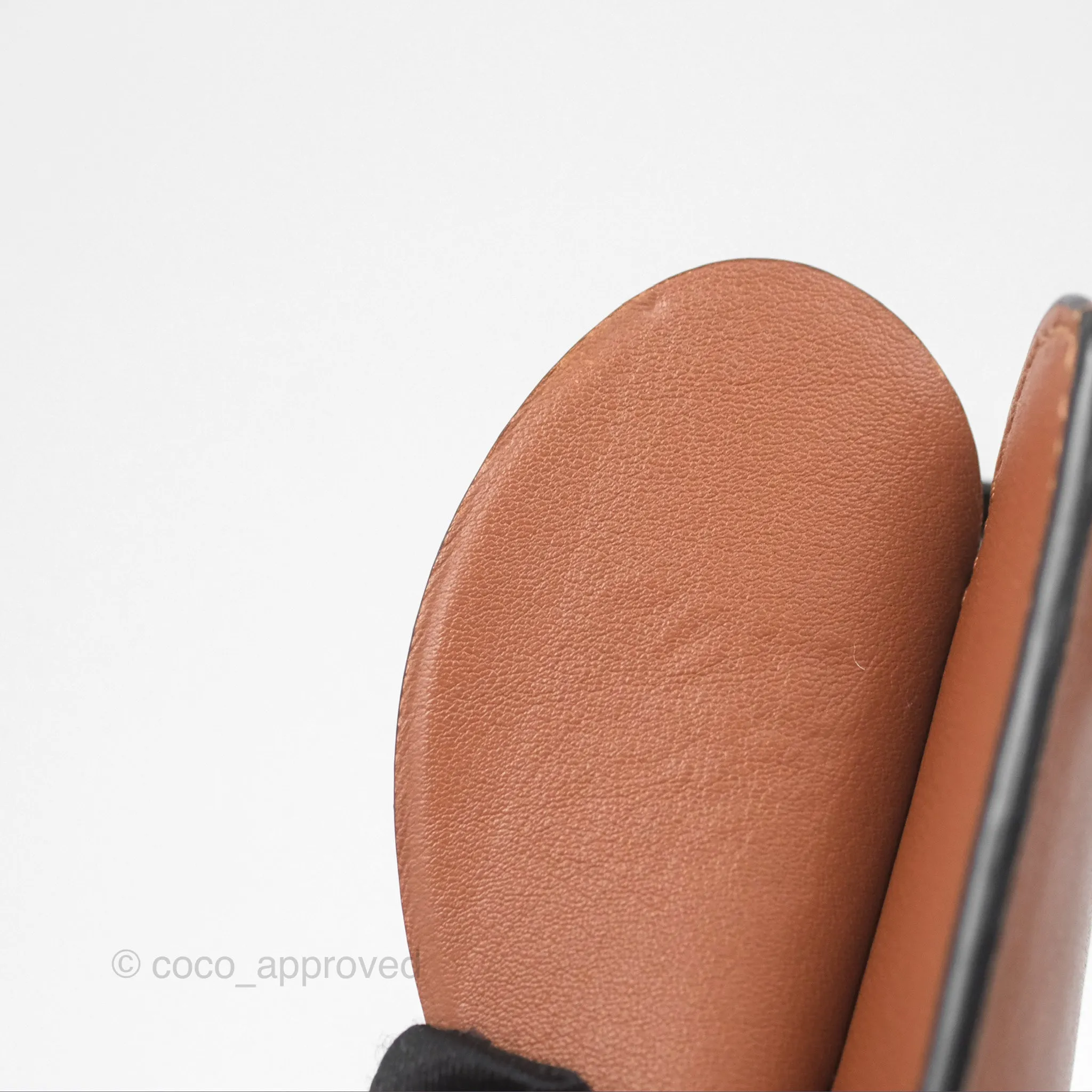 Loewe Elephant Pocket in Classic Calfskin Tan