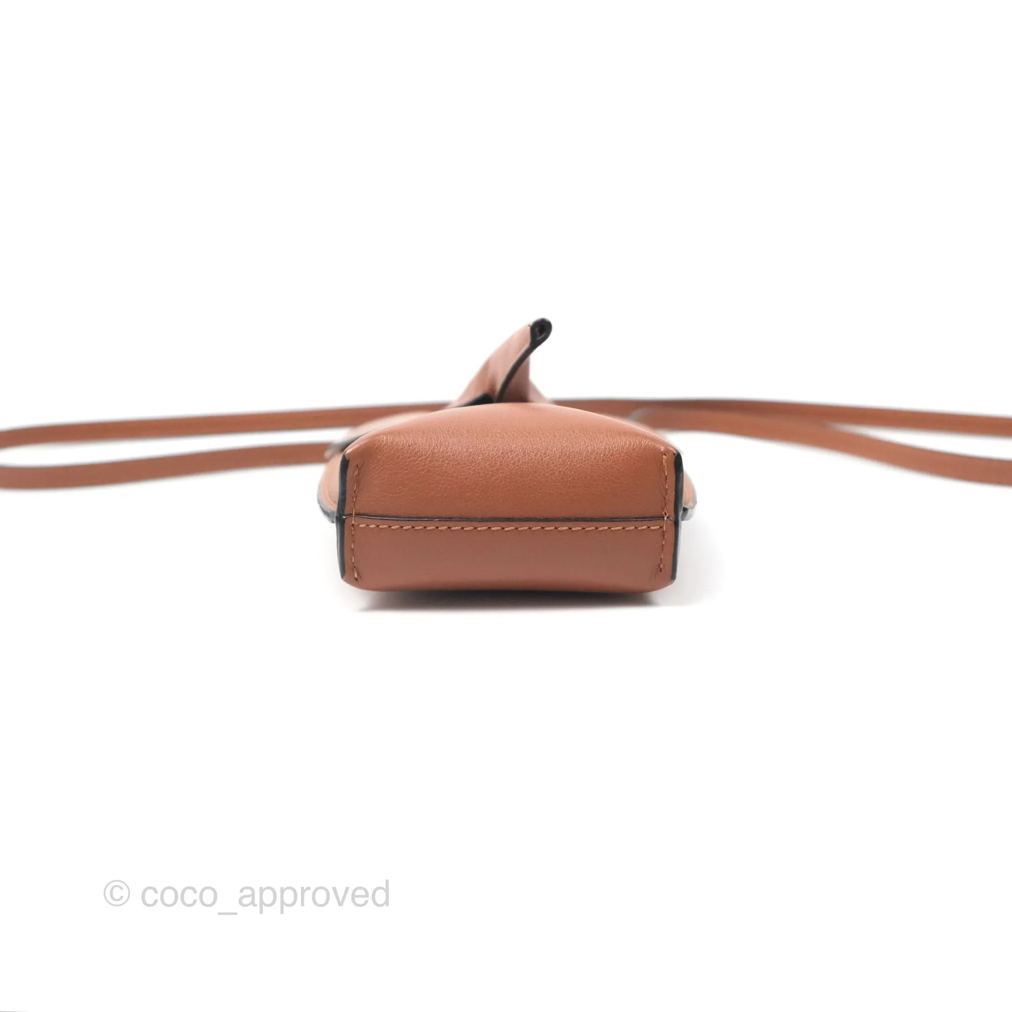 Loewe Elephant Pocket in Classic Calfskin Tan
