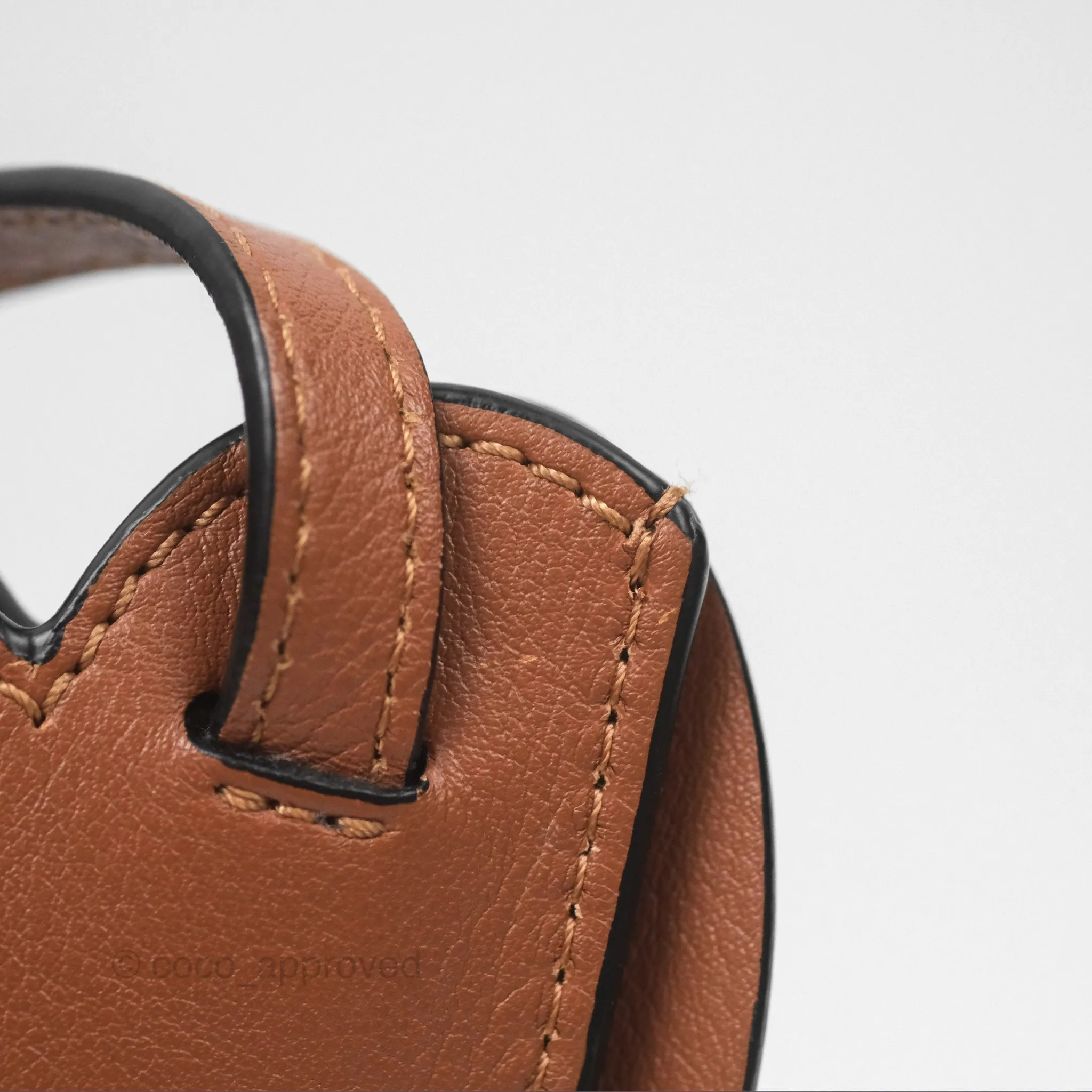Loewe Elephant Pocket in Classic Calfskin Tan