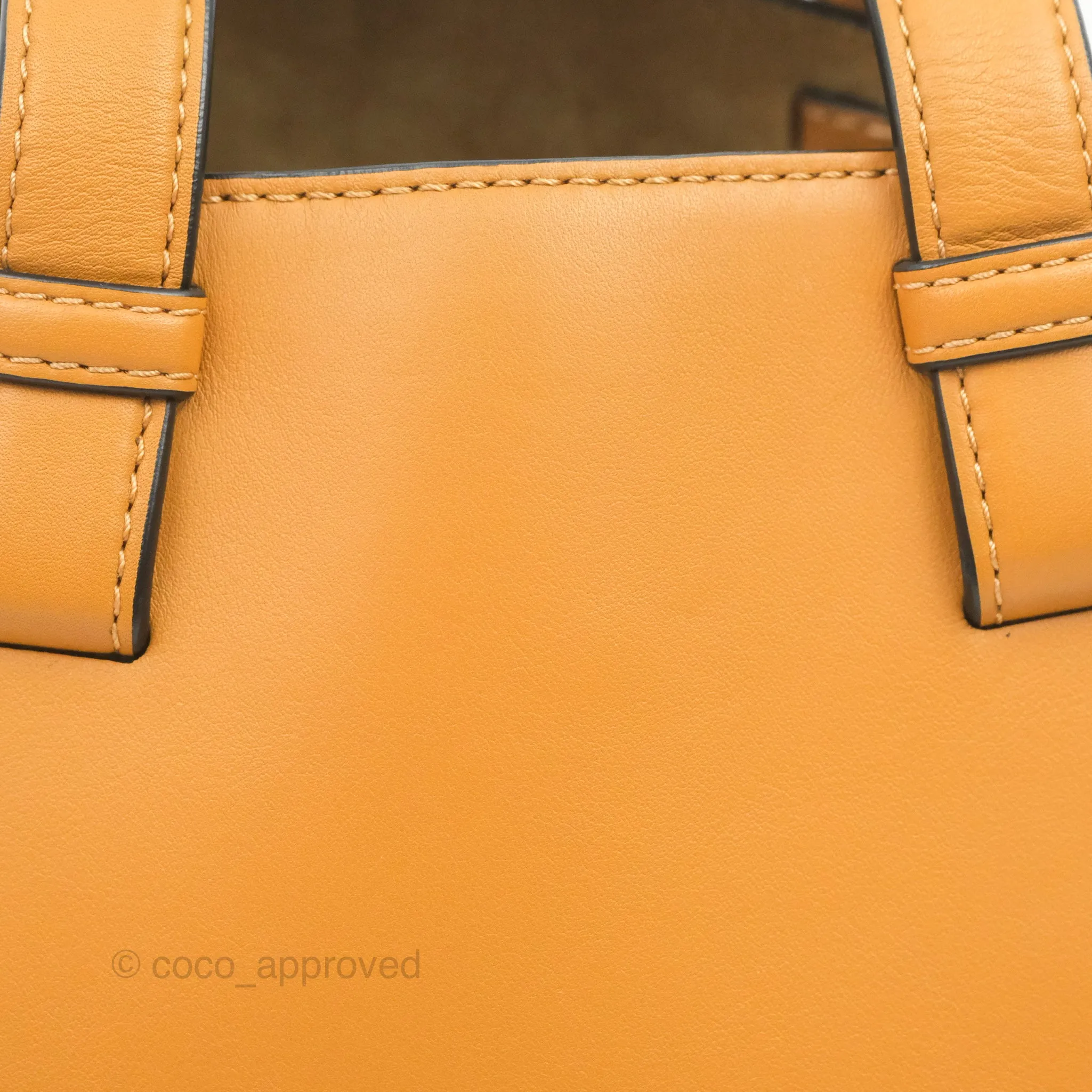 Loewe Hammock Nugget Bag Warm Desert Calfskin