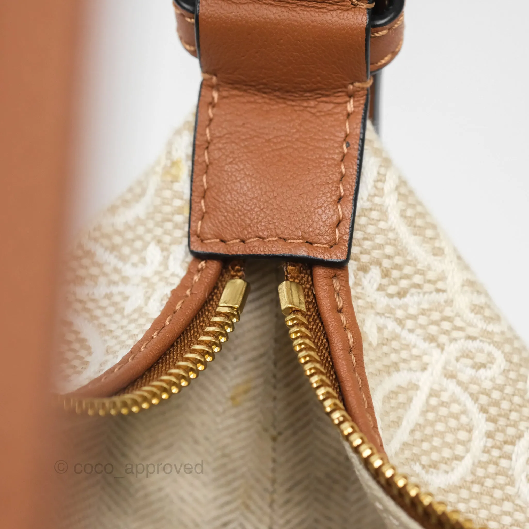 Loewe Medium Cubi Bag Anagram Jacquard & Calfskin Ecru/Tan