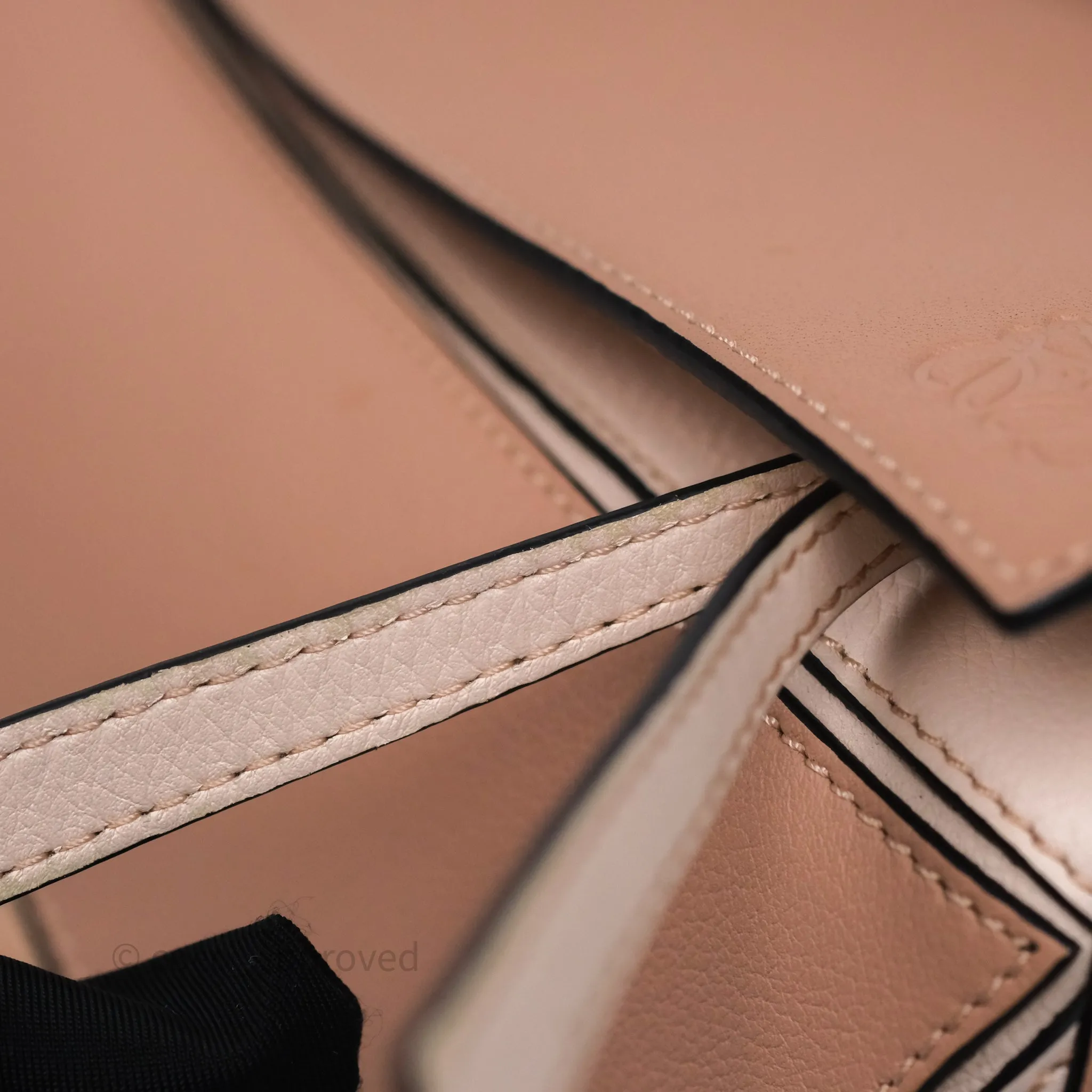 Loewe Medium Puzzle Bag Blush Pink Suede Calfskin