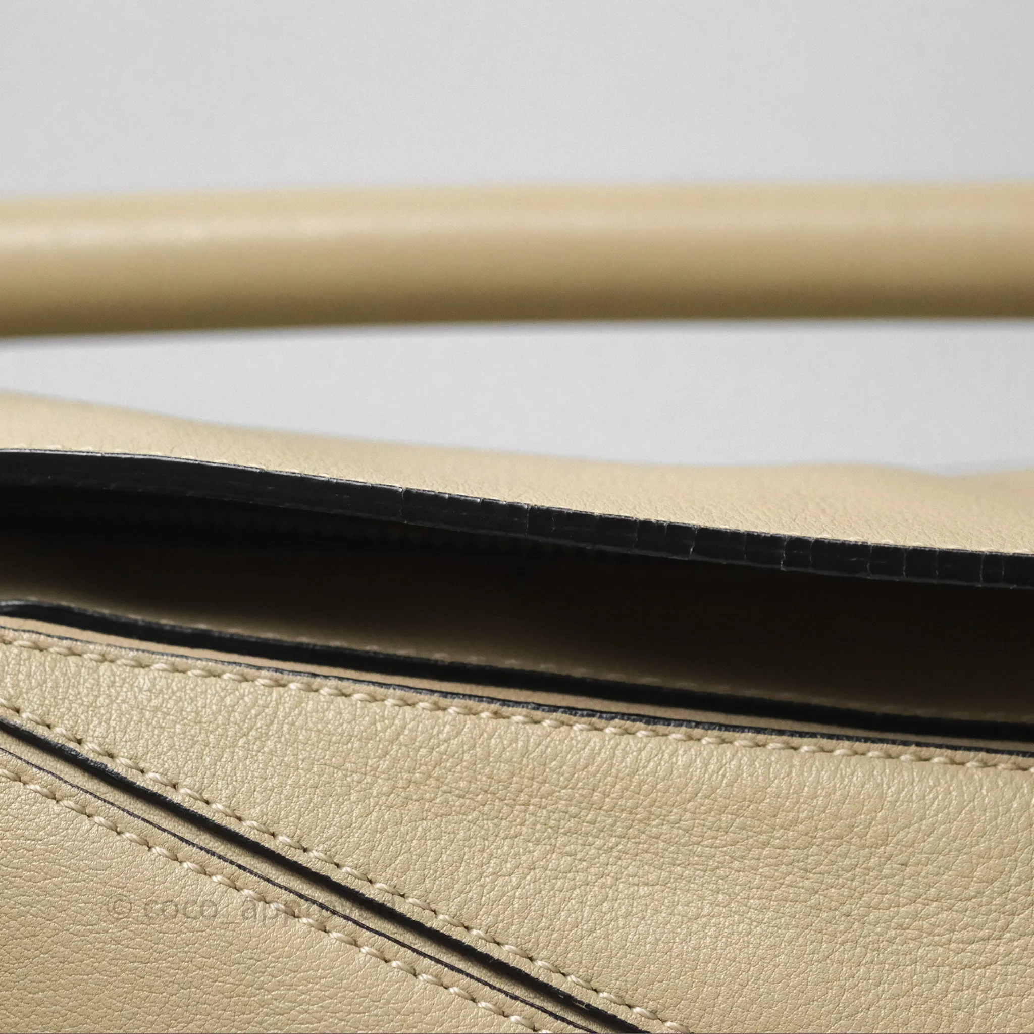 Loewe Medium Puzzle Bag Light Beige Calfskin