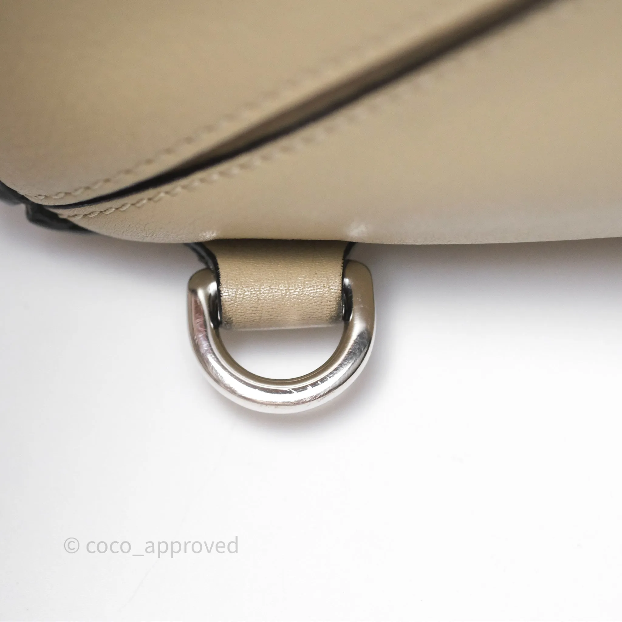 Loewe Medium Puzzle Bag Light Beige Calfskin