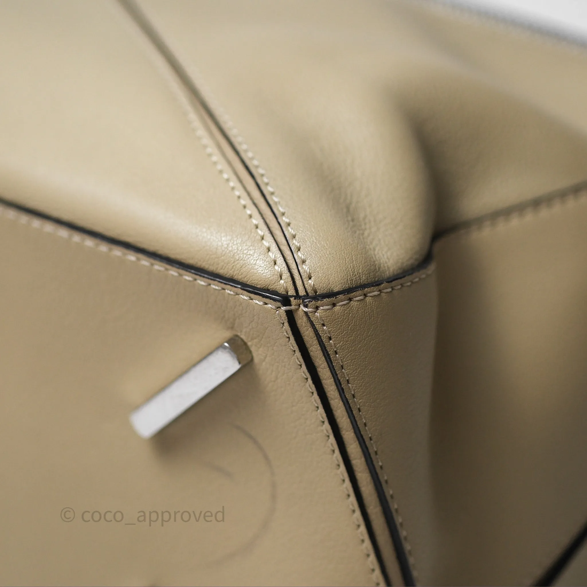 Loewe Medium Puzzle Bag Light Beige Calfskin