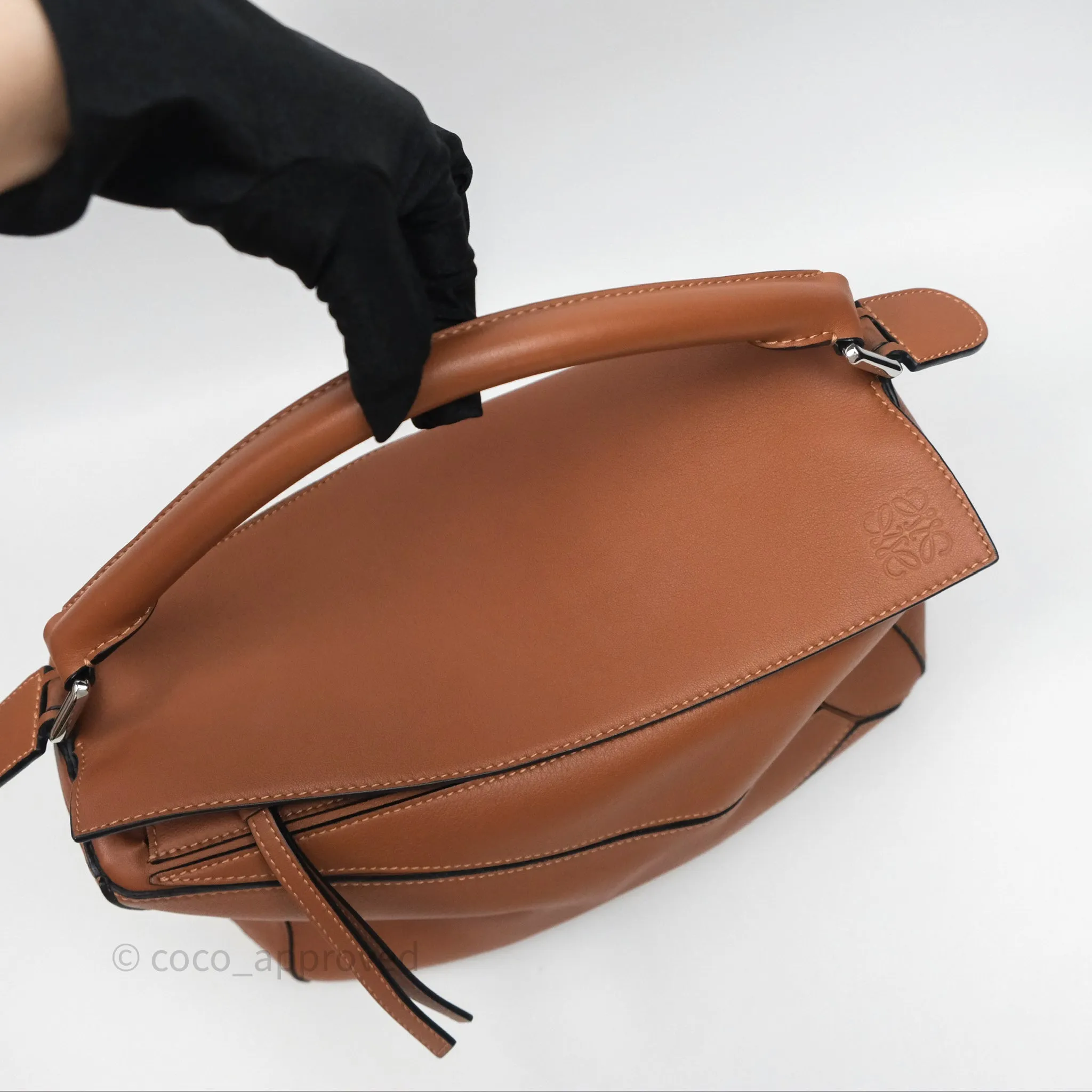 Loewe Medium Puzzle Bag Tan Calfskin