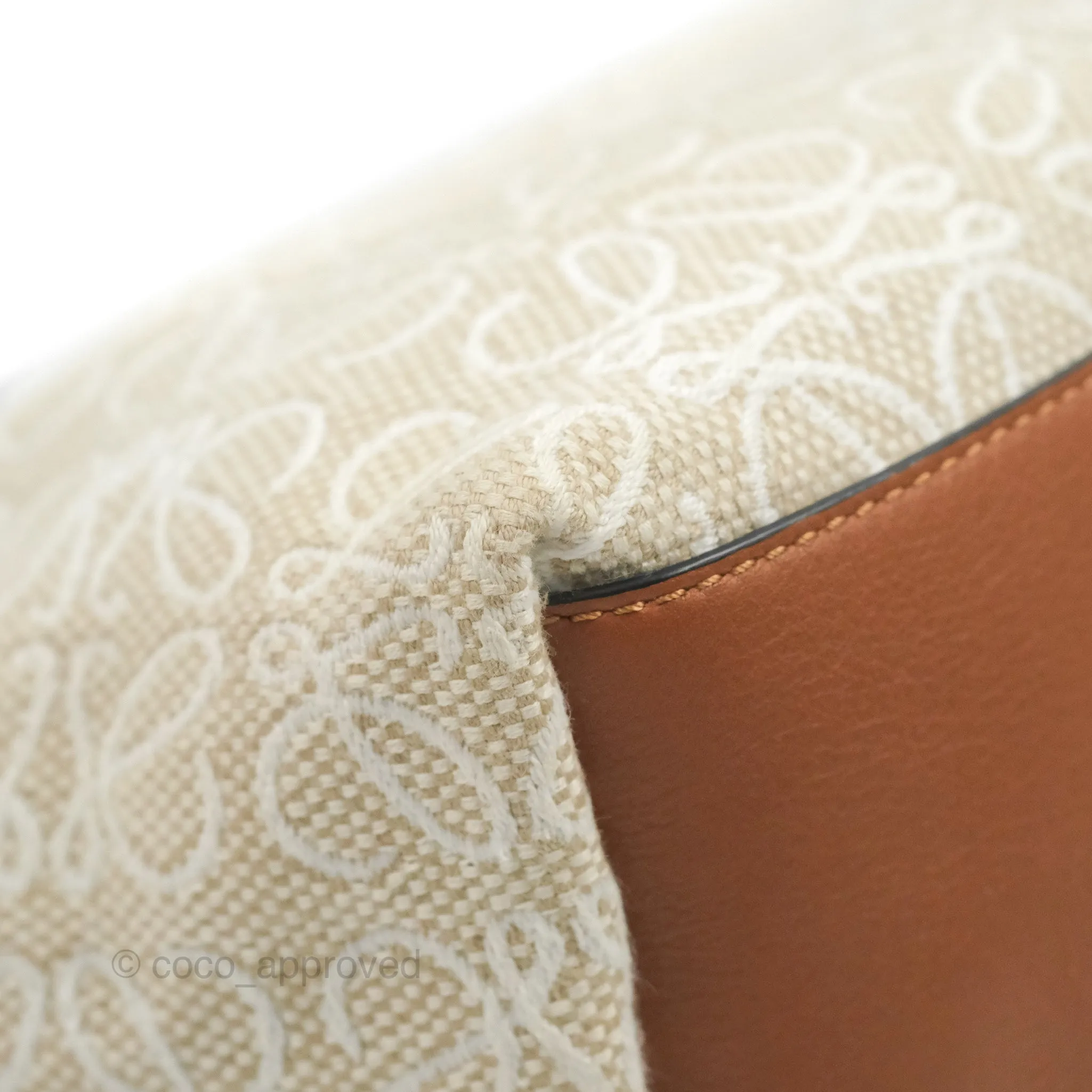 Loewe Small Cubi bag in Anagram Jacquard & Calfskin Ecru/Tan