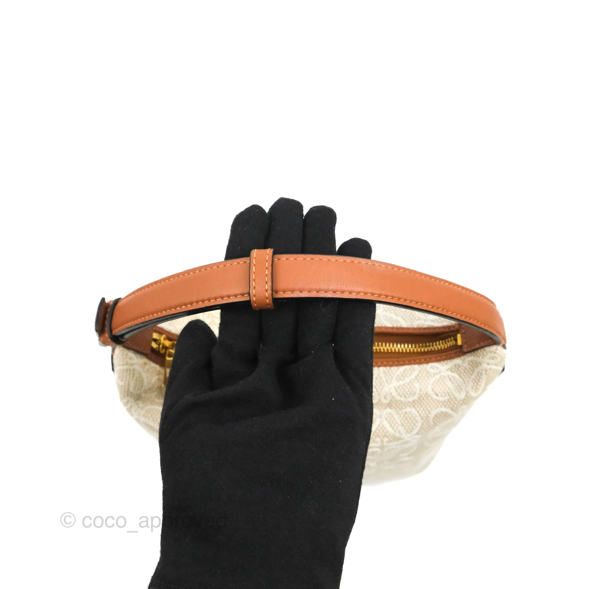 Loewe Small Cubi bag in Anagram Jacquard & Calfskin Ecru/Tan
