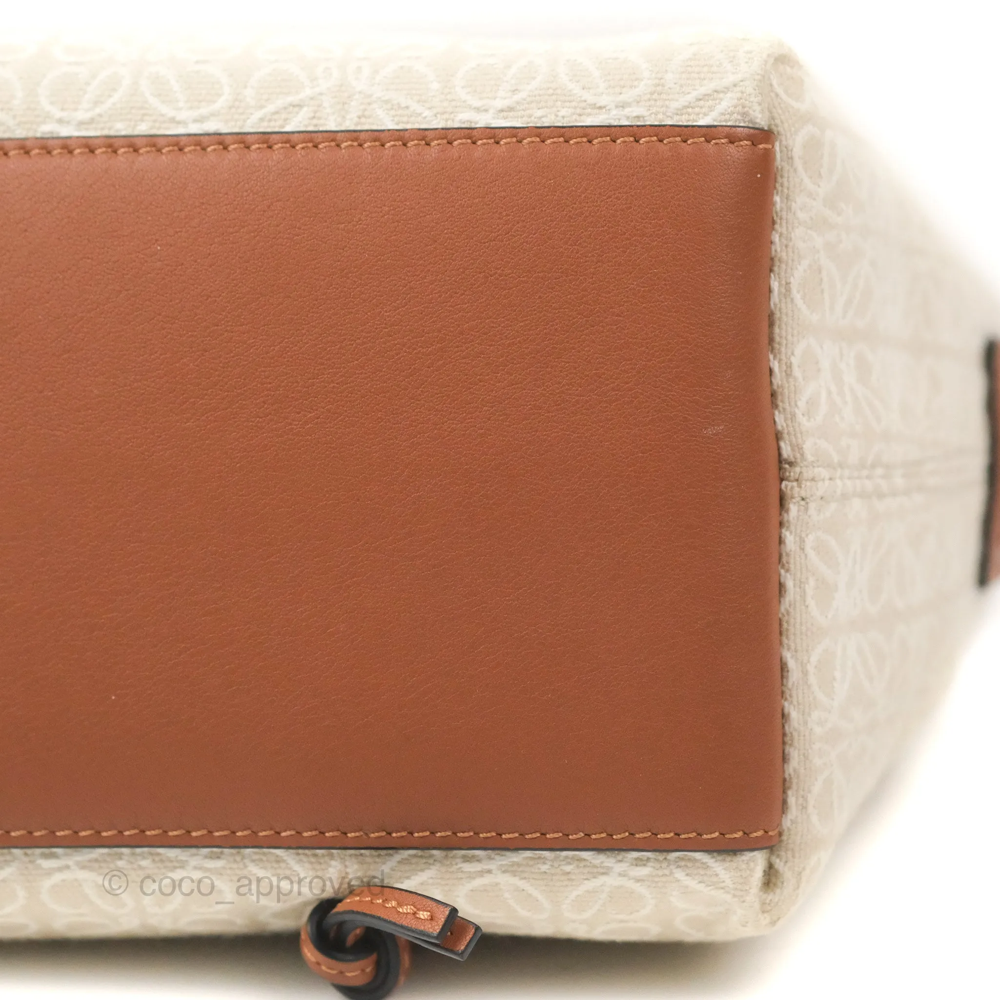 Loewe Small Cubi bag in Anagram Jacquard & Calfskin Ecru/Tan