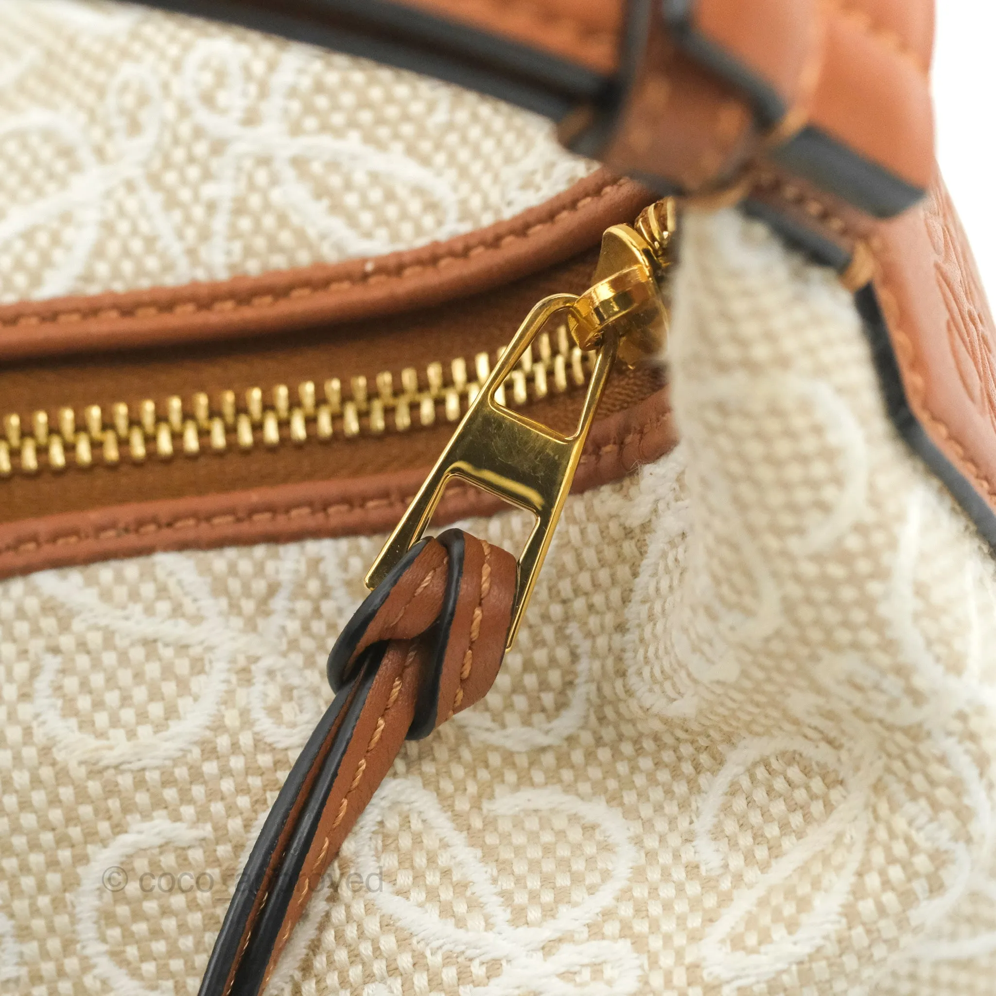 Loewe Small Cubi bag in Anagram Jacquard & Calfskin Ecru/Tan