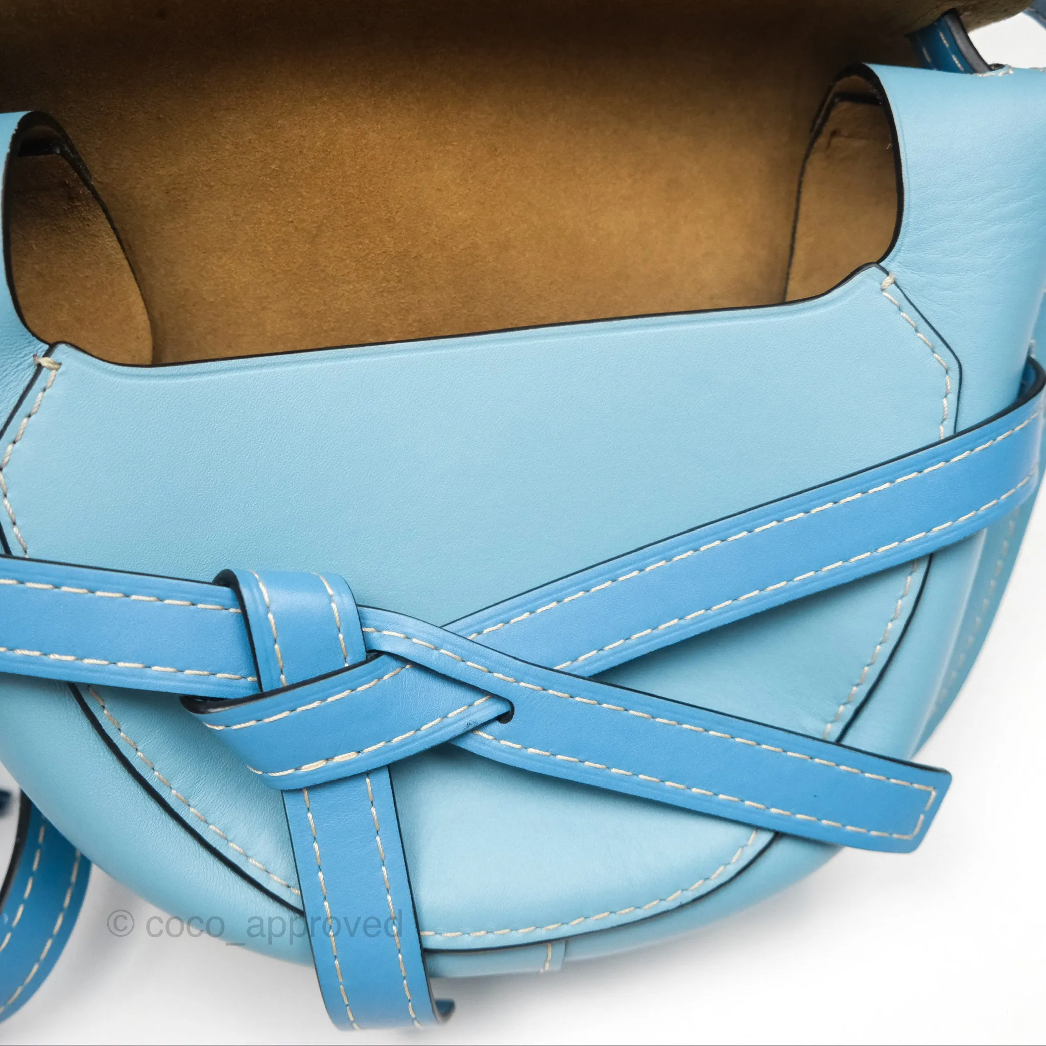 Loewe Small Gate Bag Smooth Calfskin in Black and Blue