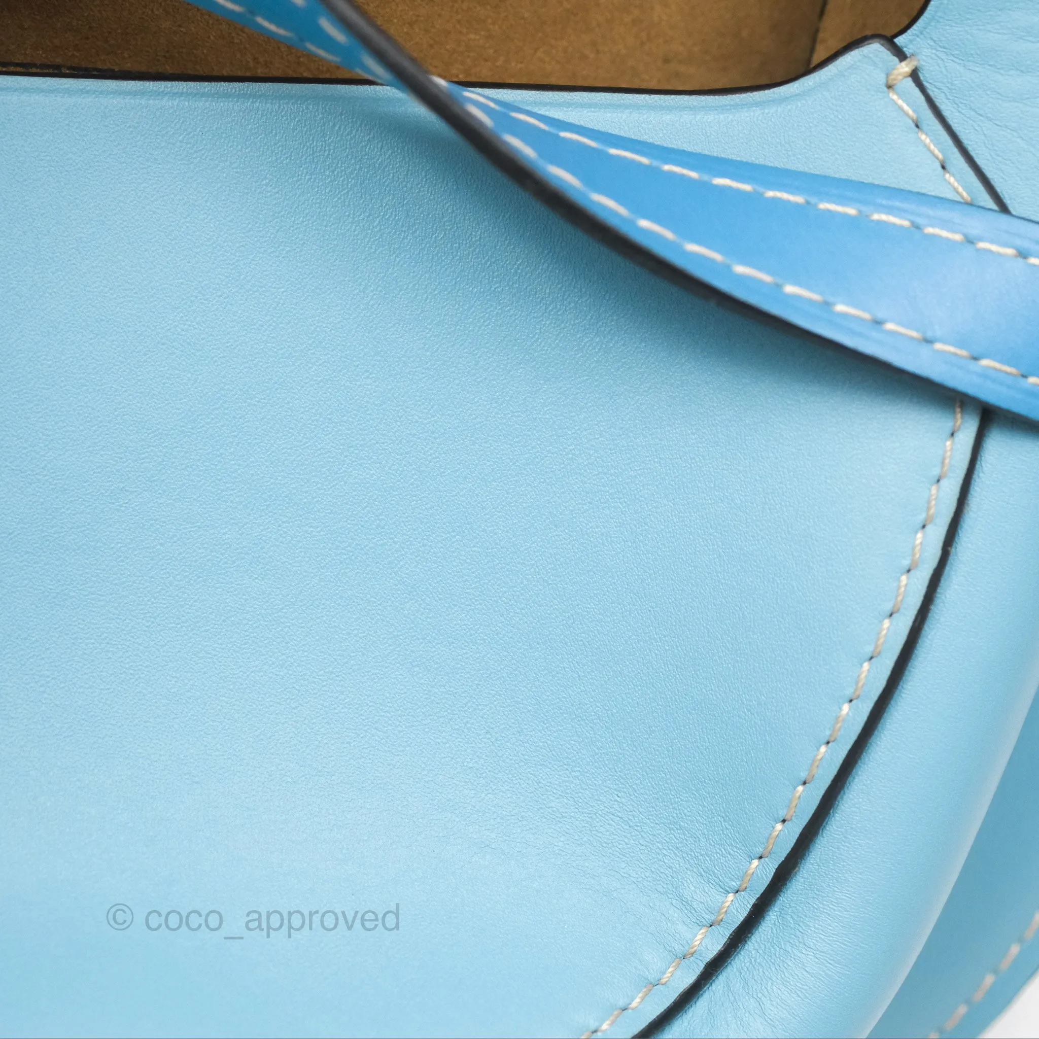 Loewe Small Gate Bag Smooth Calfskin in Black and Blue