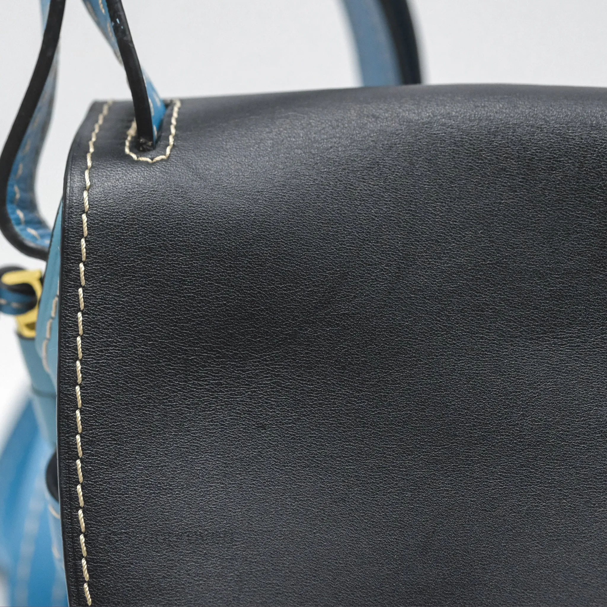 Loewe Small Gate Bag Smooth Calfskin in Black and Blue
