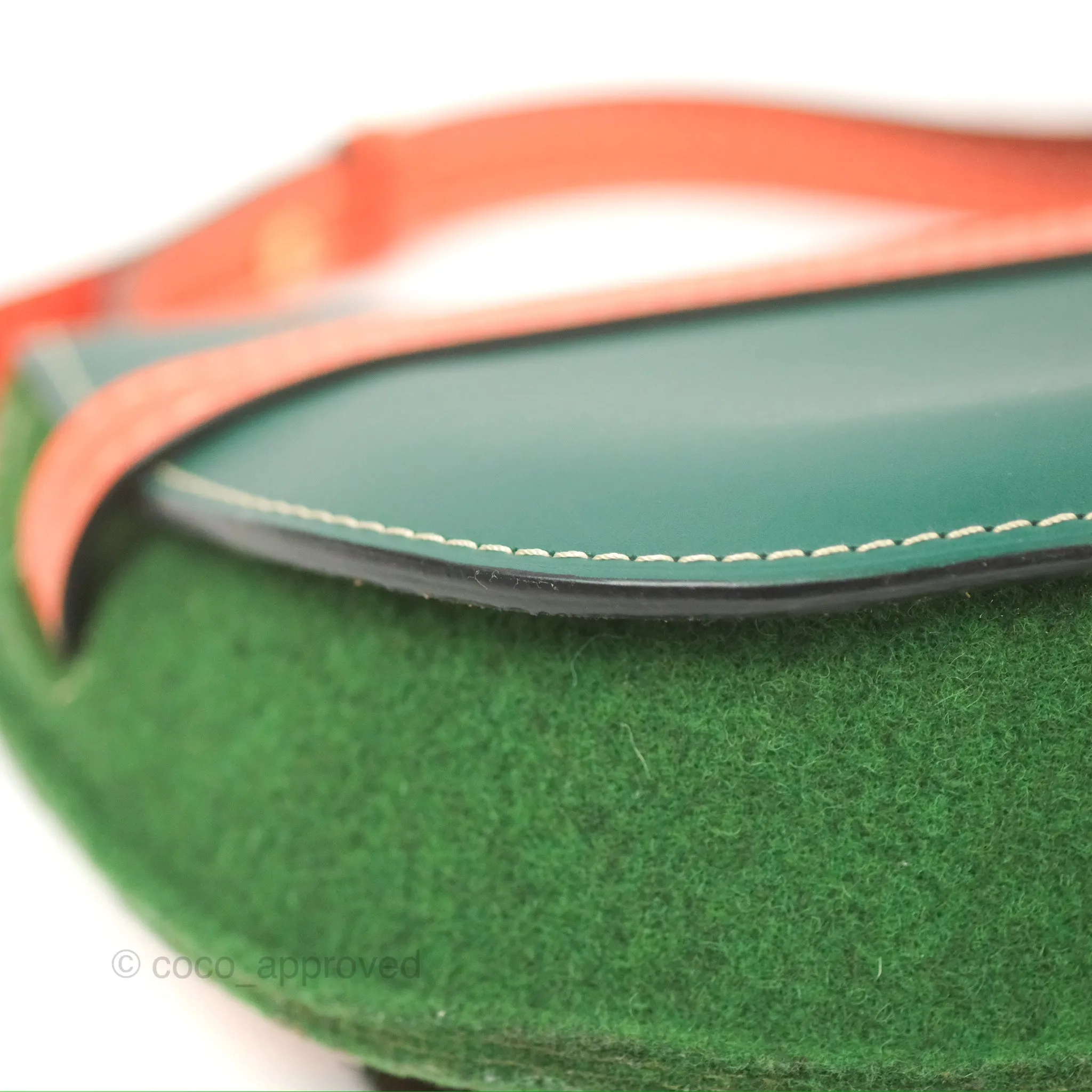 Loewe Small Gate Bag Smooth Calfskin in Green