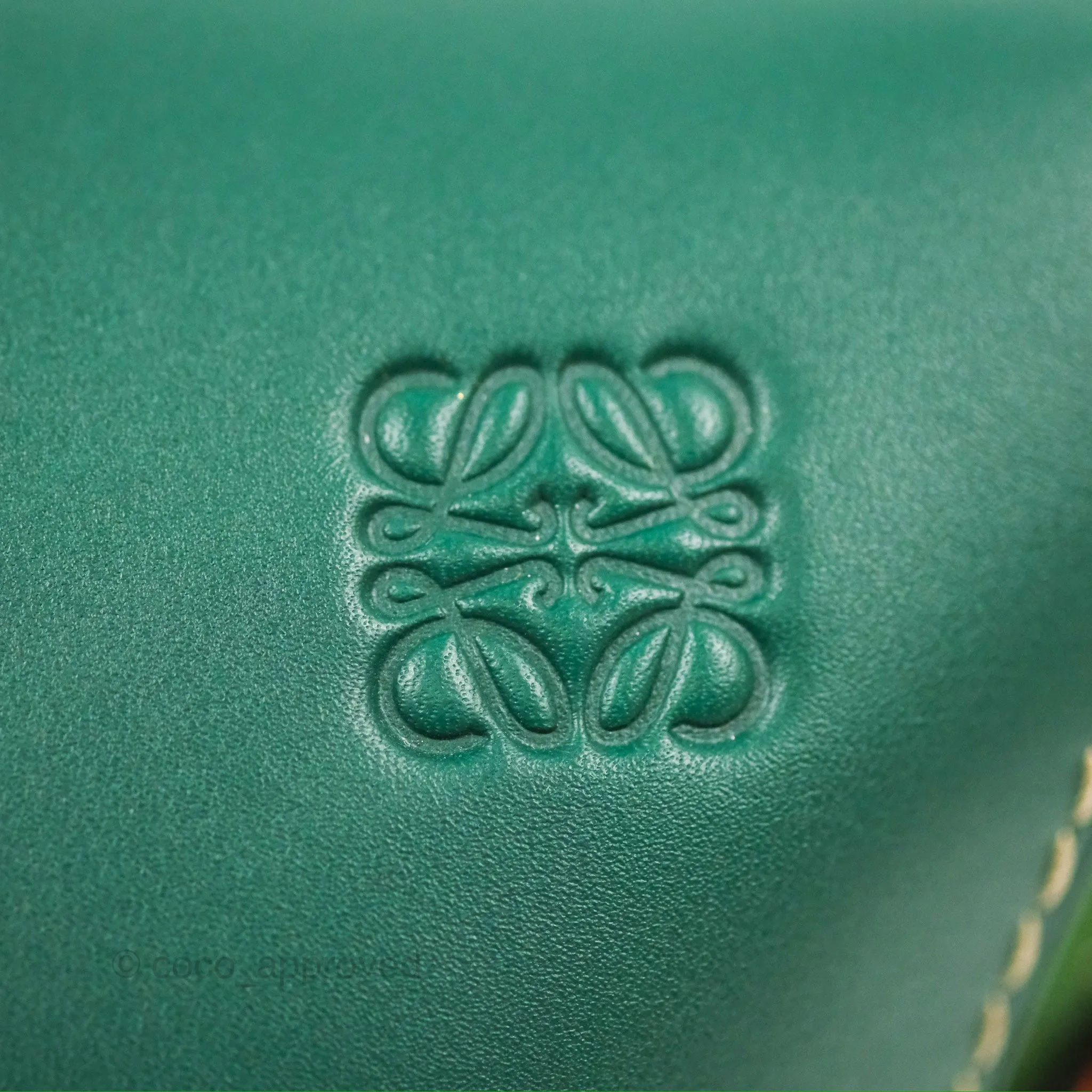 Loewe Small Gate Bag Smooth Calfskin in Green