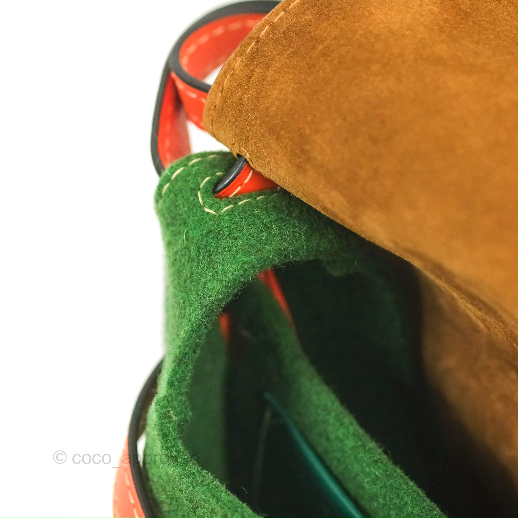 Loewe Small Gate Bag Smooth Calfskin in Green