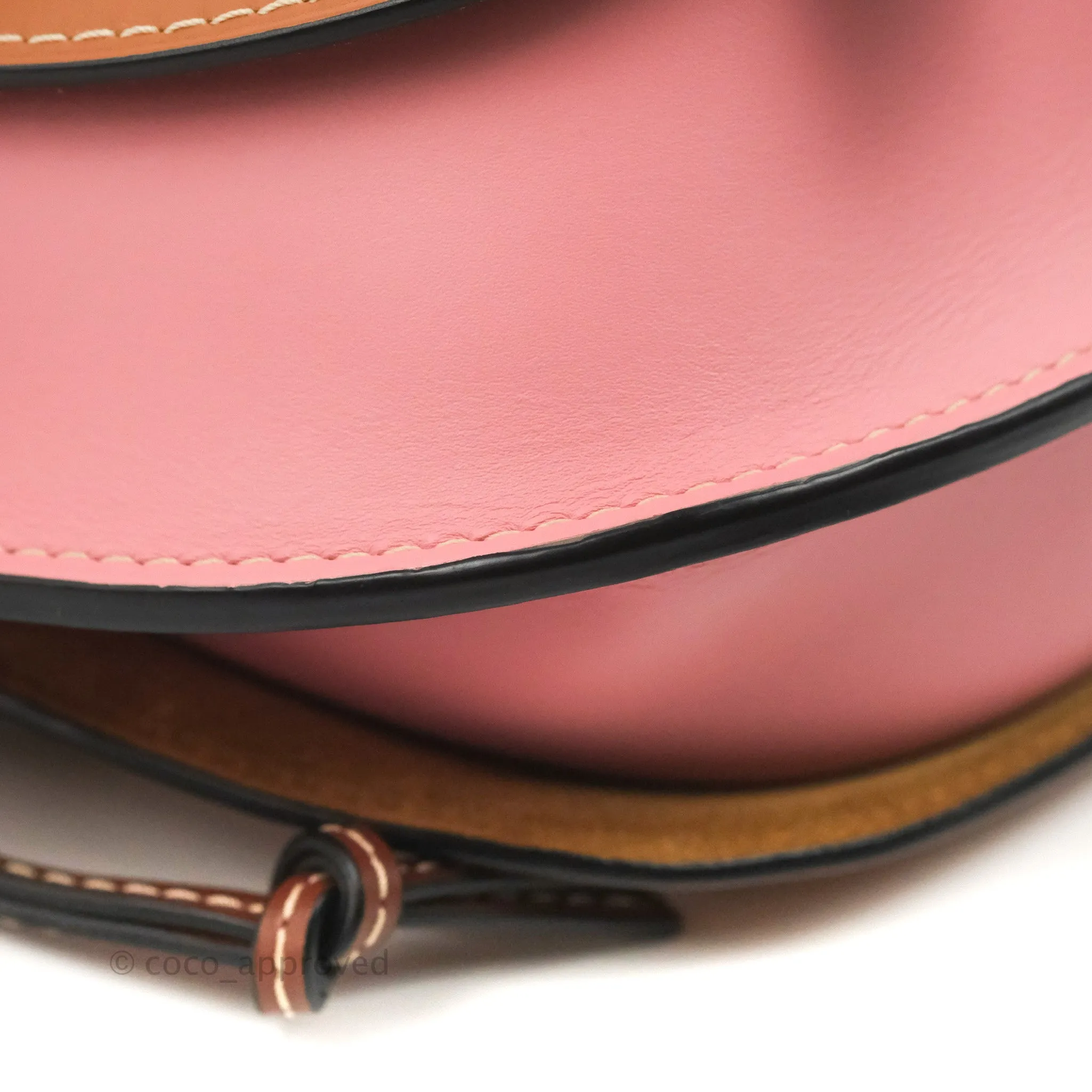 Loewe Small Gate Bag Smooth Calfskin in Tan/Pink